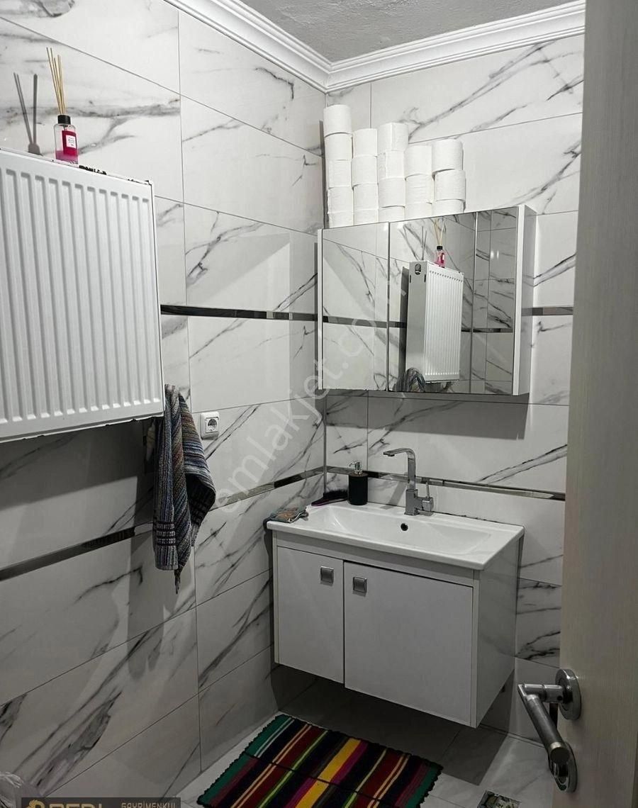 🏡 Real'den 100. Yıl Mahallesi’nde Cuma Pazarı’na Yakın 3 Katlı Müstakil Bina! - Görsel 4