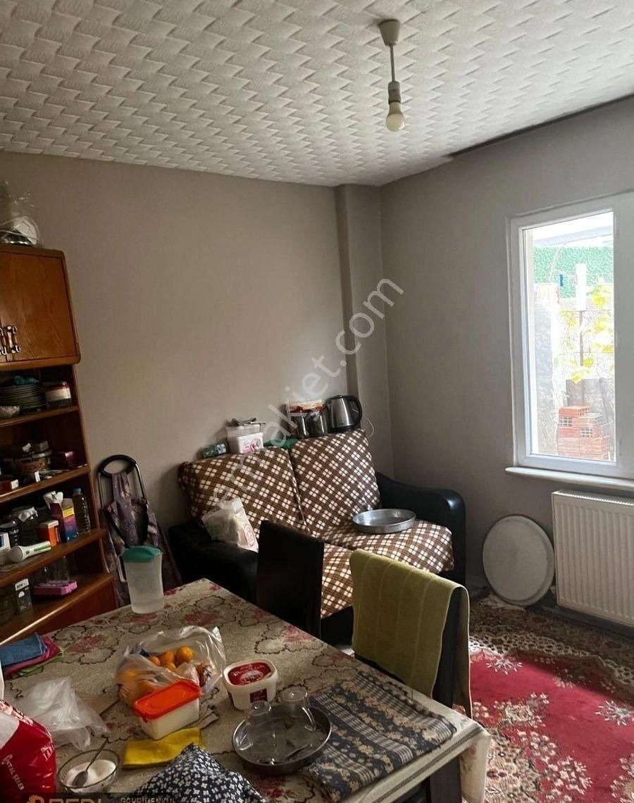 🏡 Real'den 100. Yıl Mahallesi’nde Cuma Pazarı’na Yakın 3 Katlı Müstakil Bina! - Görsel 5