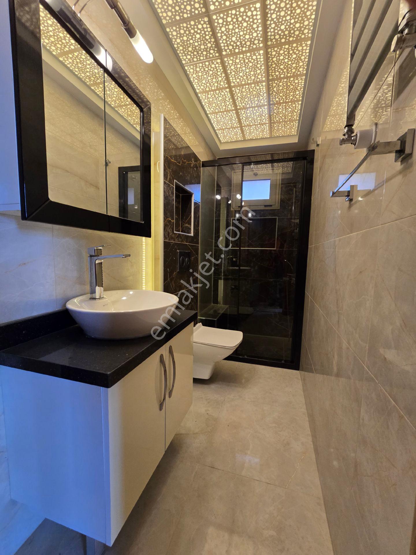 Kuşadasında Açık Kapalı Yüzme Havuz'lu 3+1 140m2 Deniz Manzaralı Lux Daire - Görsel 12