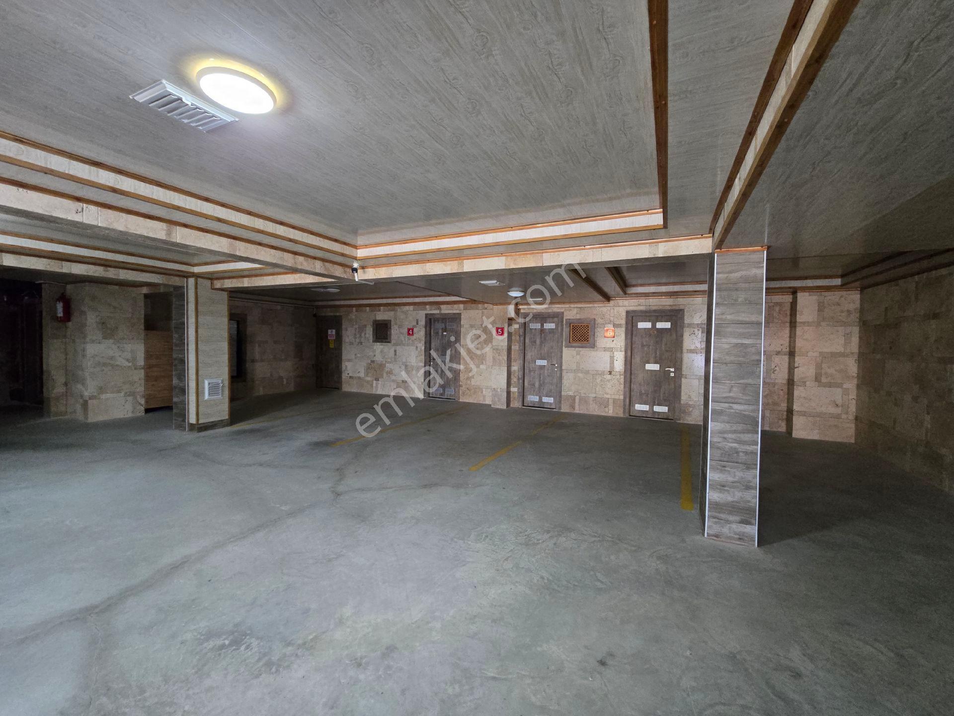 Kuşadasında Açık Kapalı Yüzme Havuz'lu 3+1 140m2 Deniz Manzaralı Lux Daire - Görsel 35