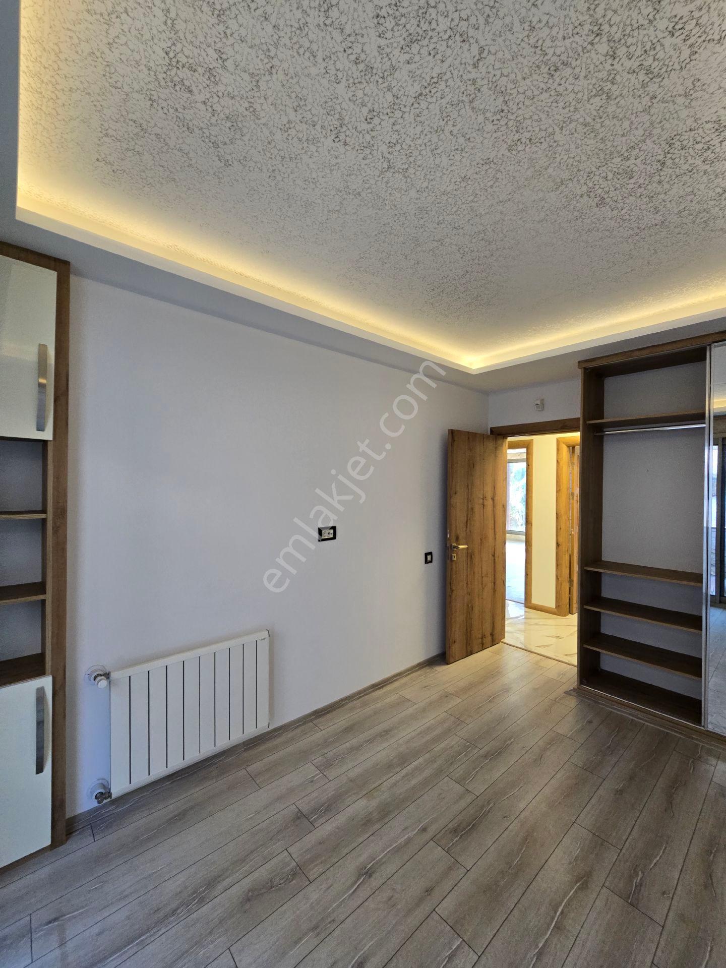 Kuşadasında Açık Kapalı Yüzme Havuz'lu 3+1 140m2 Deniz Manzaralı Lux Daire - Görsel 25