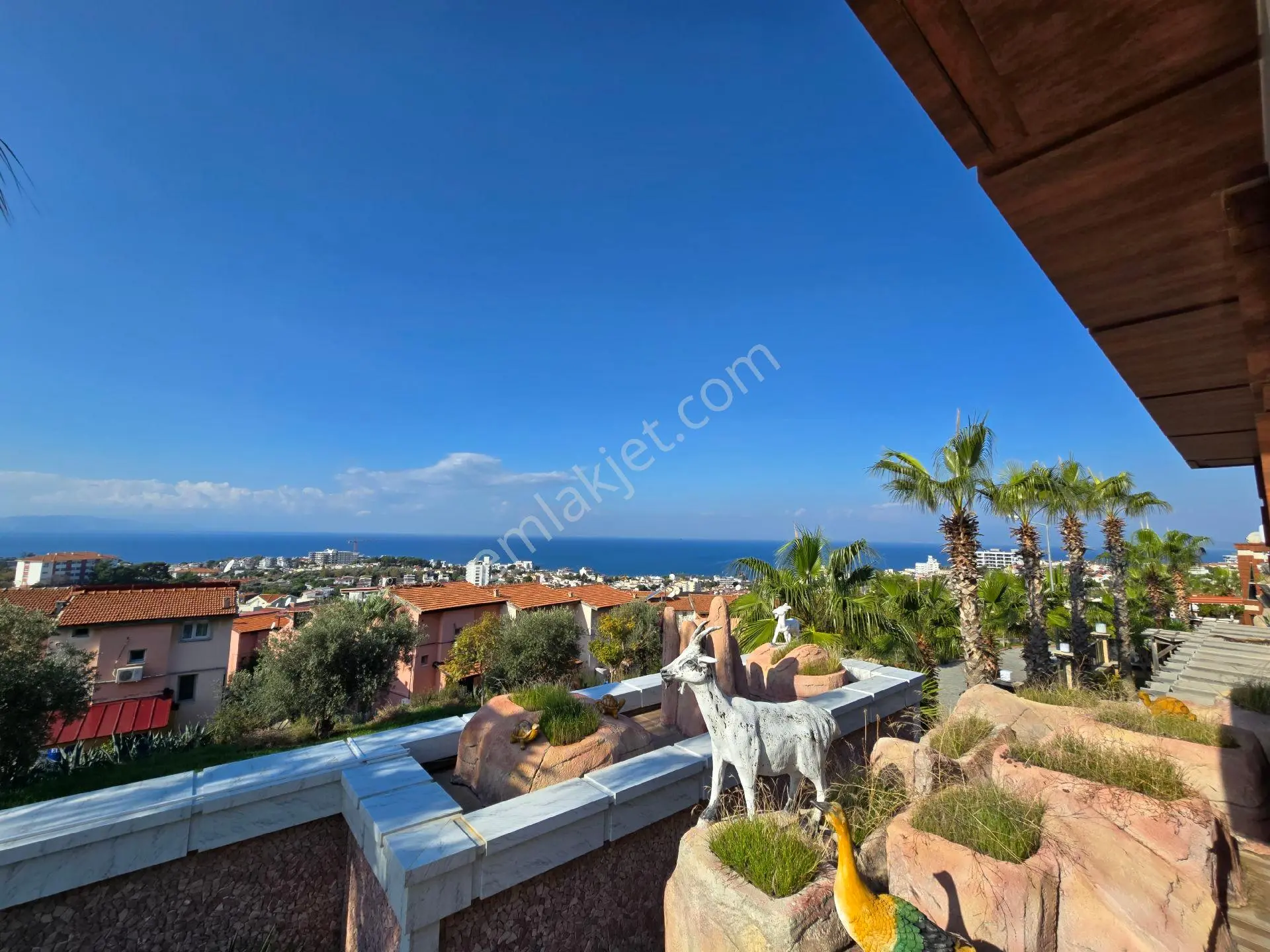 Kuşadasında Açık Kapalı Yüzme Havuz'lu 3+1 140m2 Deniz Manzaralı Lux Daire - Görsel 3