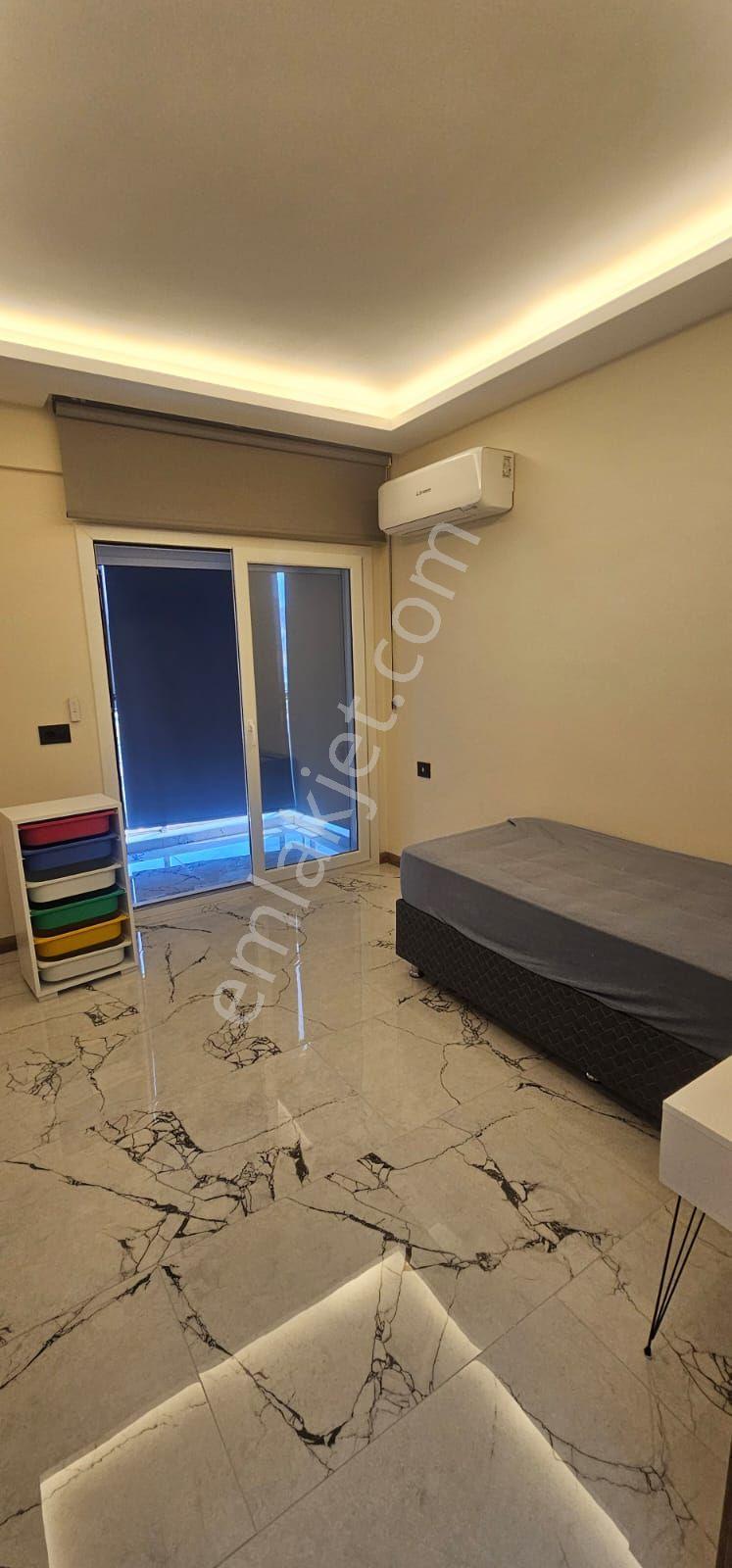 Kuşadasında Ultralux Elit Residansta 3+1 140m2 Deniz Manzaralı Lux - Görsel 24