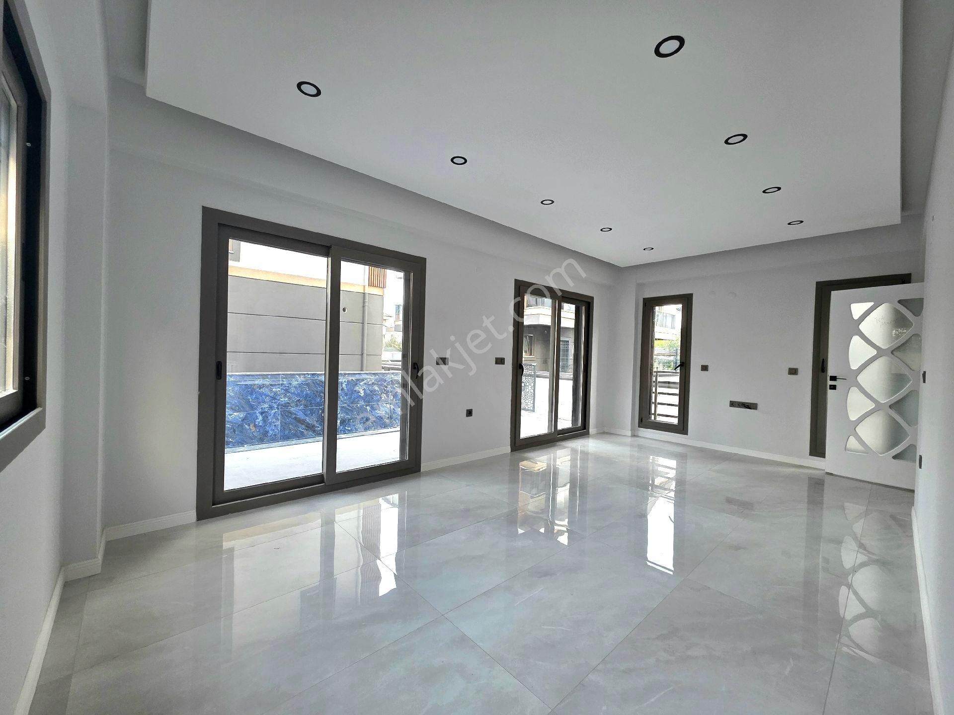 Fethiye Yenimahalle'de Satılık 4+1 160m2 Bahçeli Havuzlu Villa - Görsel 4