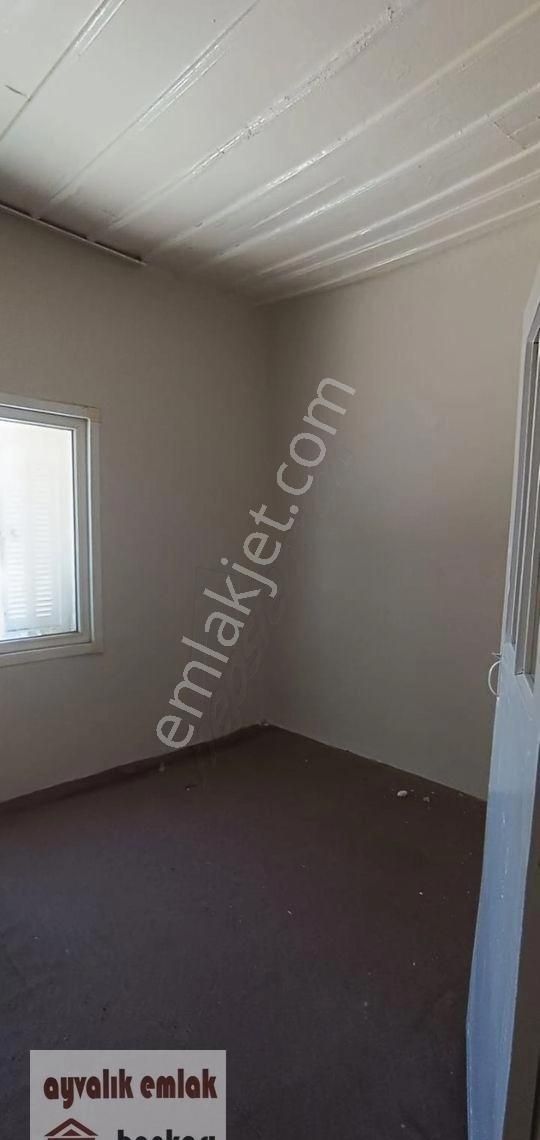 Ayvalık Merkezde Müstakilev - Görsel 8