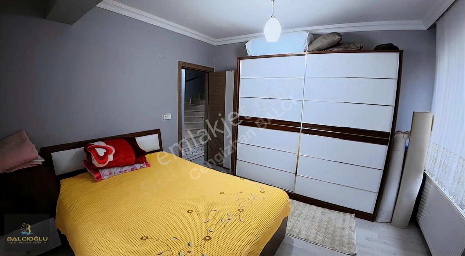 Balcıoğlundan Satılık Merkez Plajda İskanlı Bahçeli Hazır Villa - Görsel 4
