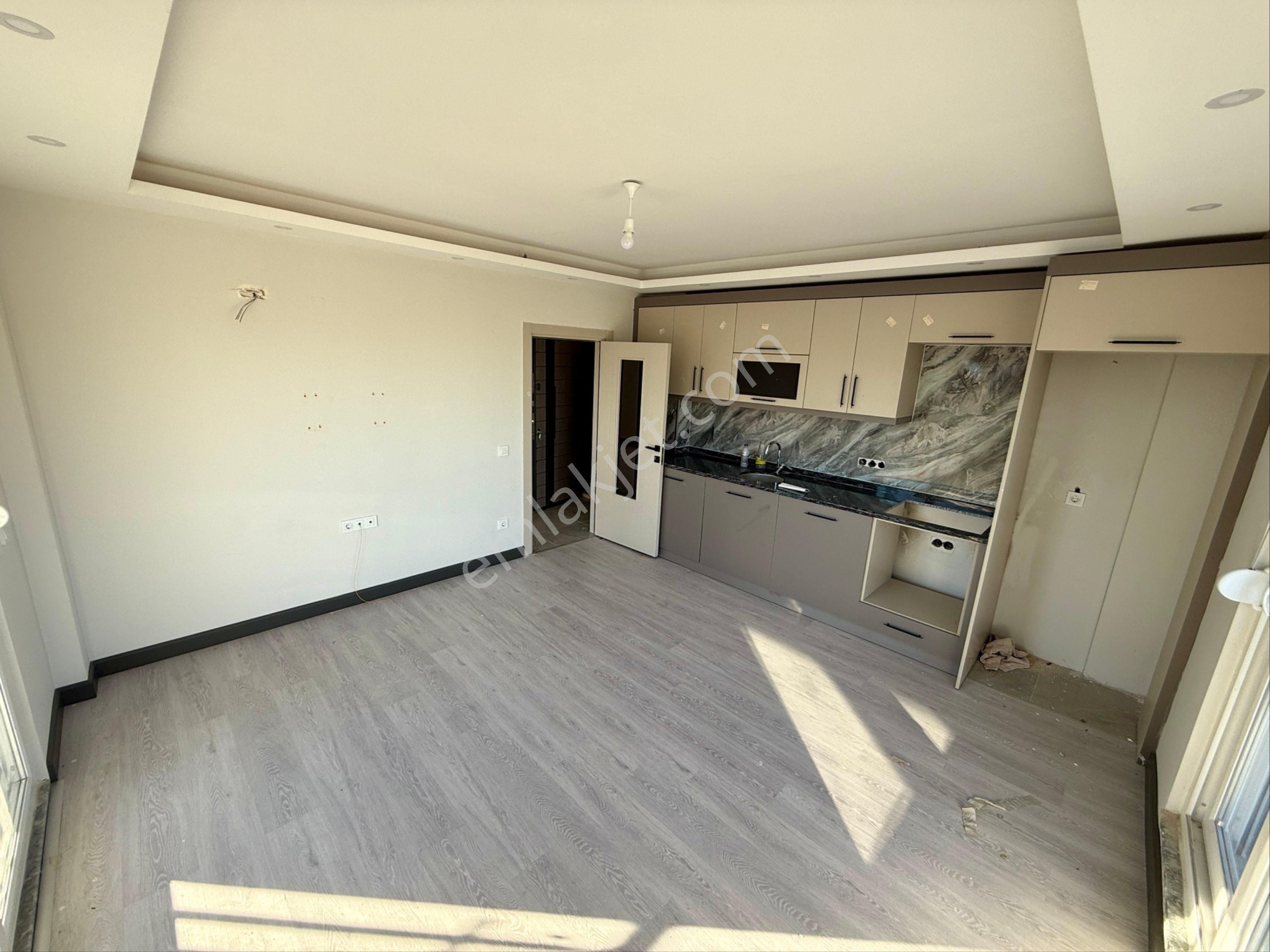 Sarılarda Acil Uygun 1+1 Daire