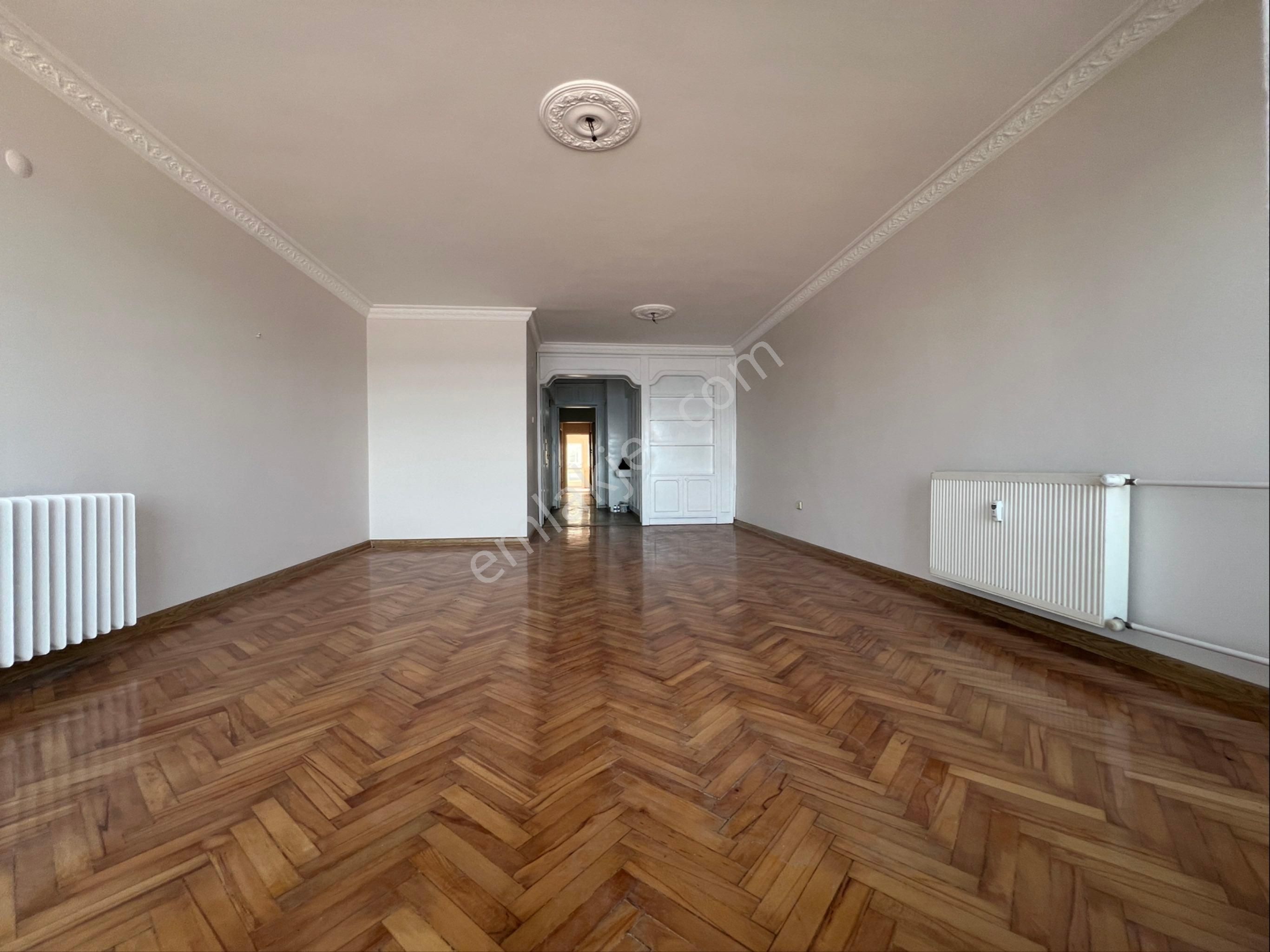 İzmir Konak Küçükyalı'da Asansörlü Ara Kat Çift Cephe 3+1 Yalı Dairesi - Görsel 12