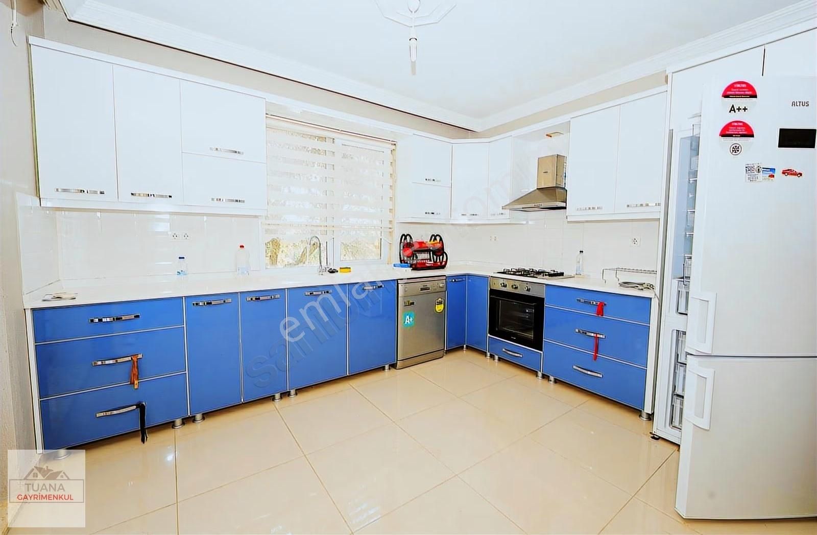 Tuana Emlak'tan Zeytinalanında 1330m² İçerisinde 4+1 Trplex - Görsel 15