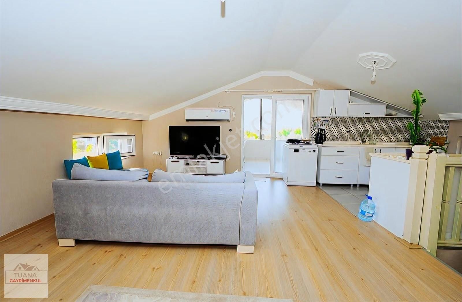 Tuana Emlak'tan Zeytinalanında 1330m² İçerisinde 4+1 Trplex - Görsel 8