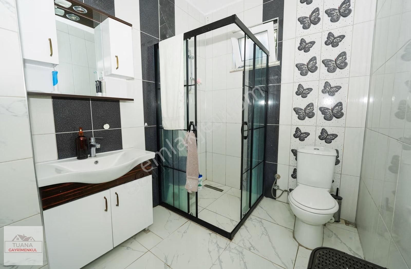 Tuana Emlak'tan Zeytinalanında 1330m² İçerisinde 4+1 Trplex - Görsel 14