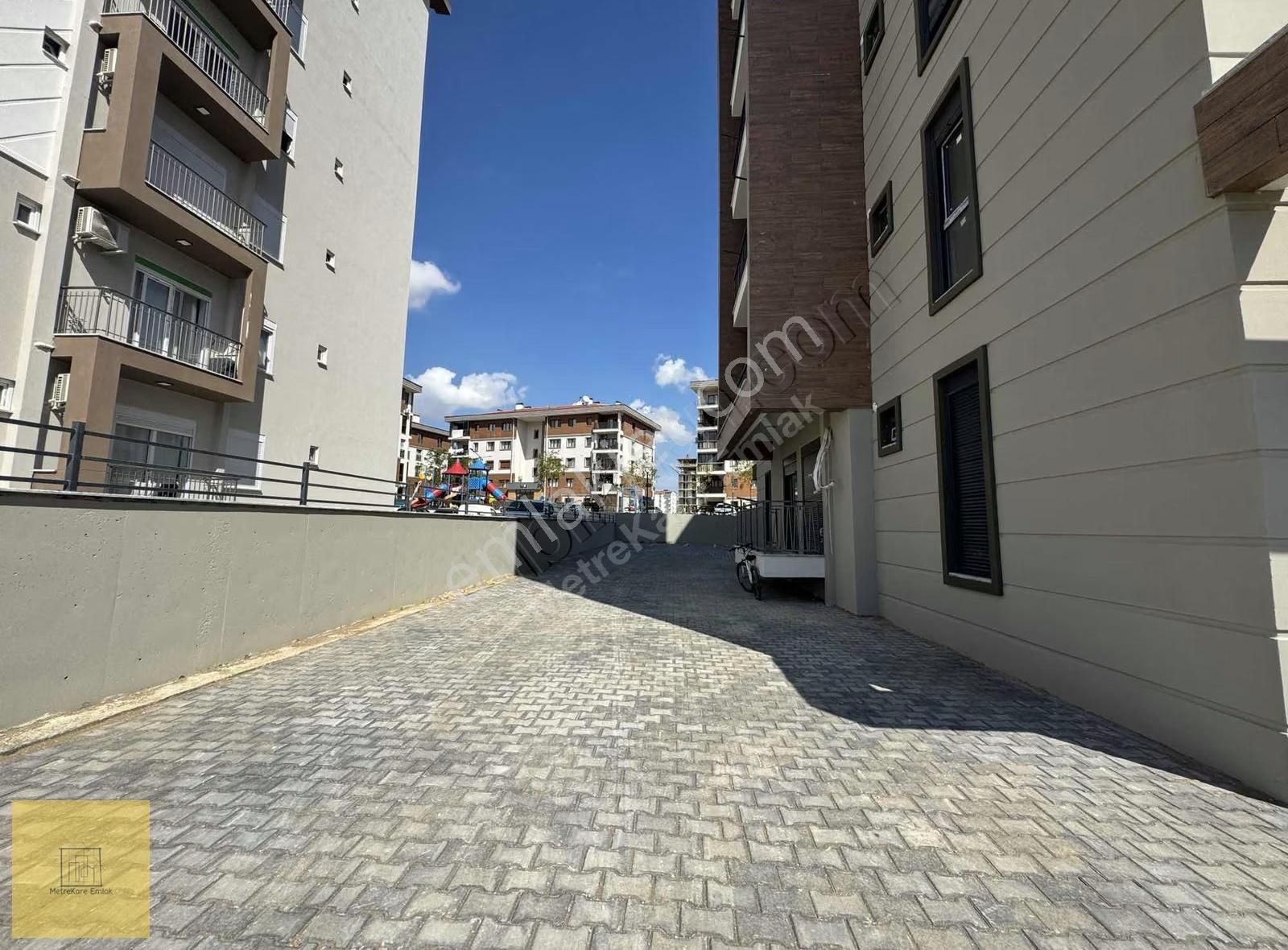 Üniversiteye Yakın Kiralık 1+1 Deniz Manzaralı Daireler - Görsel 4