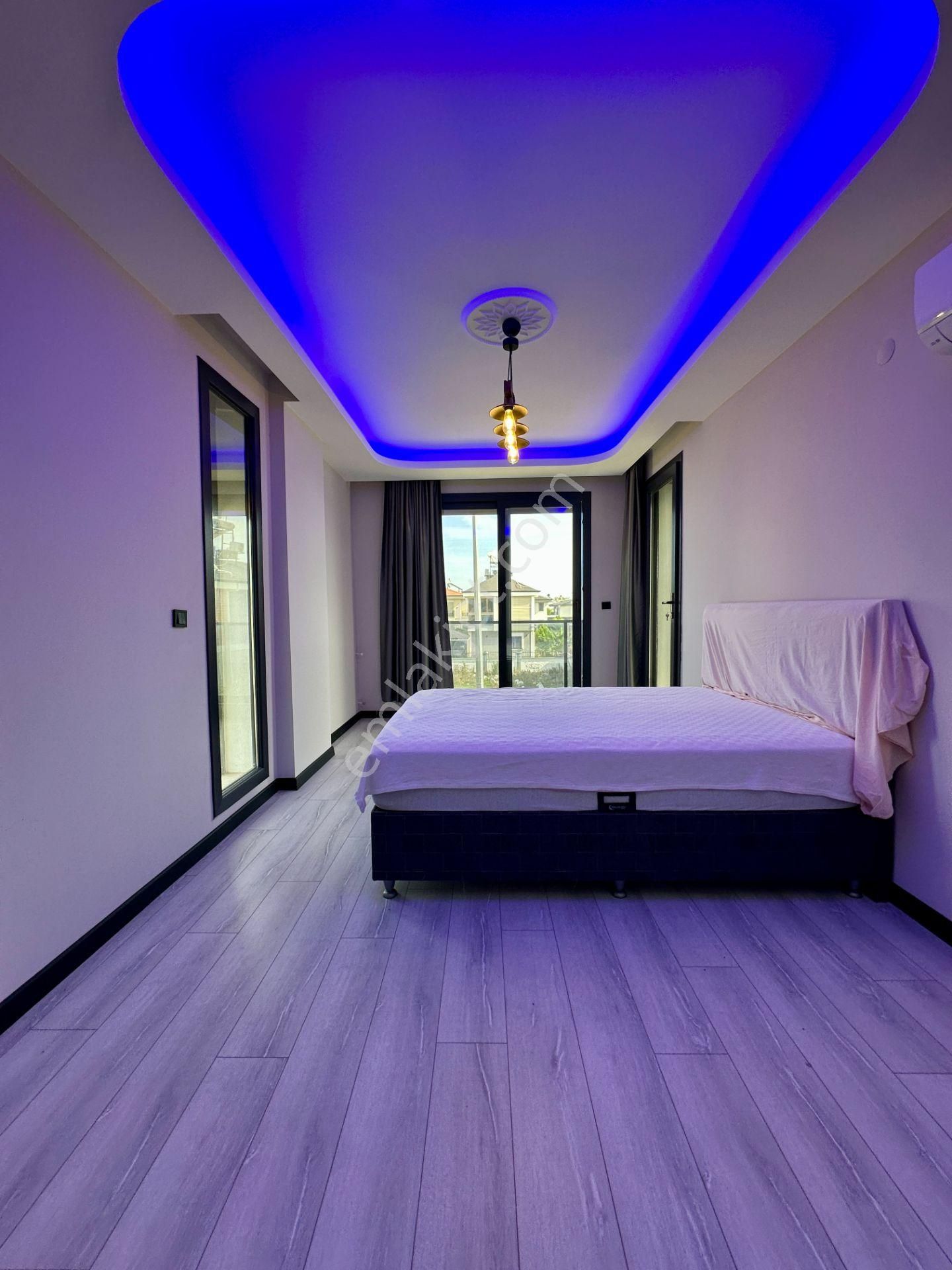 Villacı Onur'dan Full Eşyalı Satılık 3+1 Ayrı Mutfaklı Lüx Villa - Görsel 31