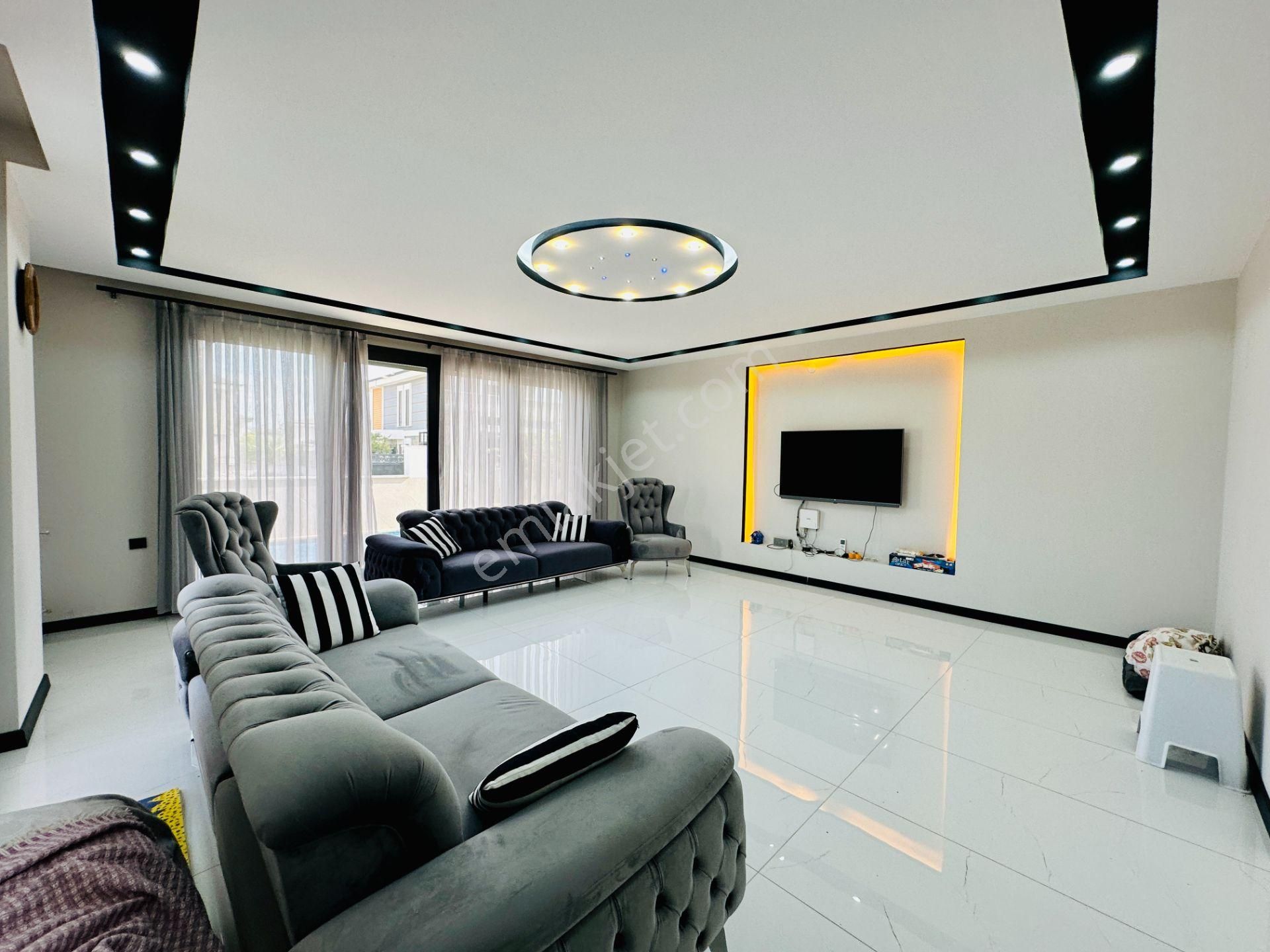 Villacı Onur'dan Full Eşyalı Satılık 3+1 Ayrı Mutfaklı Lüx Villa - Görsel 14