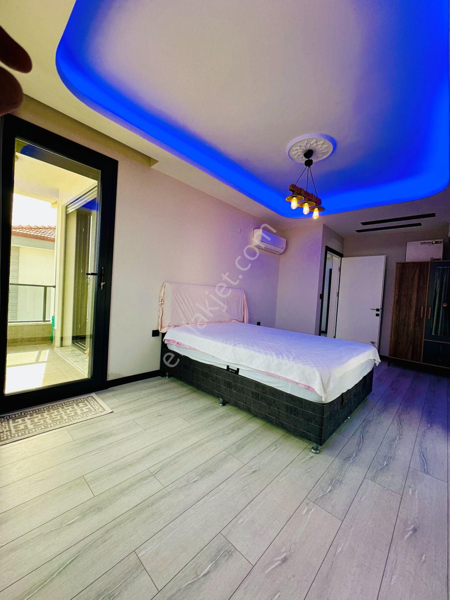 Villacı Onur'dan Full Eşyalı Satılık 3+1 Ayrı Mutfaklı Lüx Villa - Görsel 32