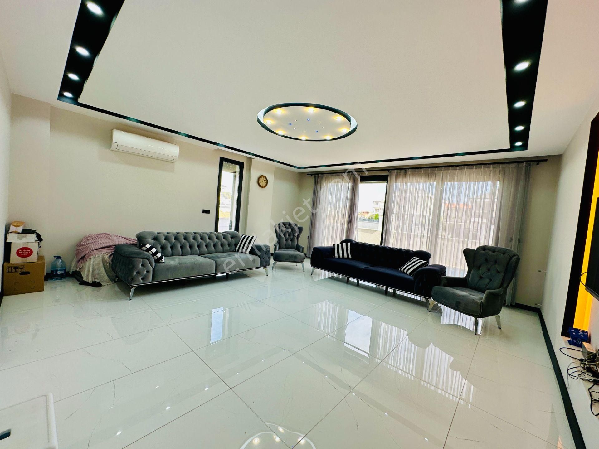 Villacı Onur'dan Full Eşyalı Satılık 3+1 Ayrı Mutfaklı Lüx Villa - Görsel 12