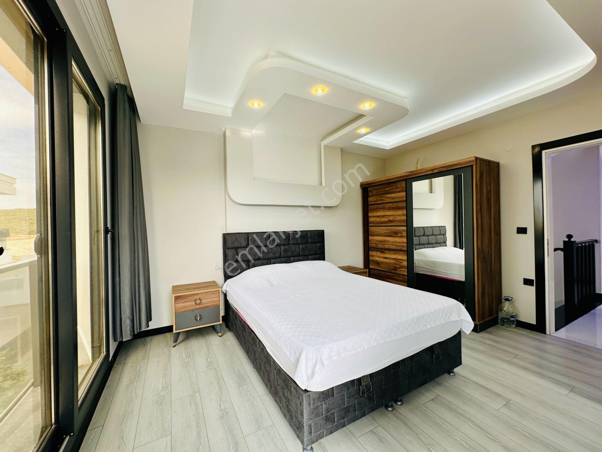 Villacı Onur'dan Full Eşyalı Satılık 3+1 Ayrı Mutfaklı Lüx Villa - Görsel 23