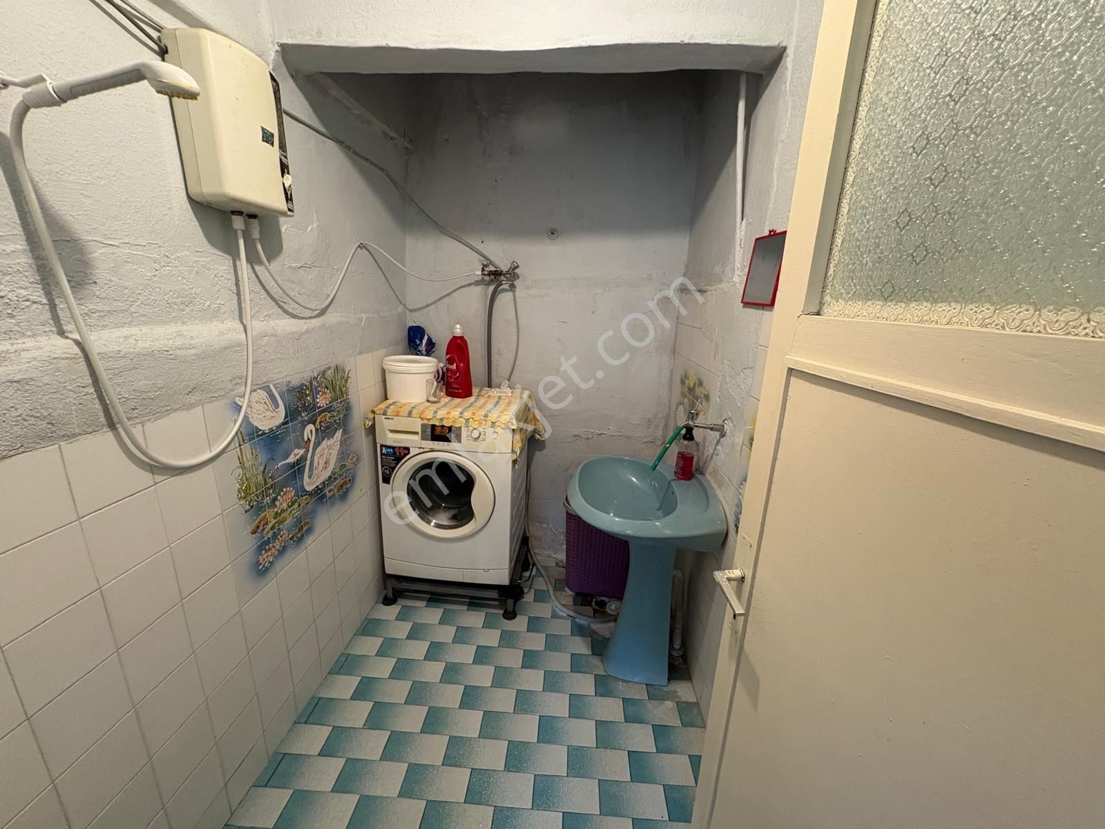 İzmir Konak Gültepe Mahallesi'nde Satılık 2 Katlı Müstakil Bina - Görsel 11