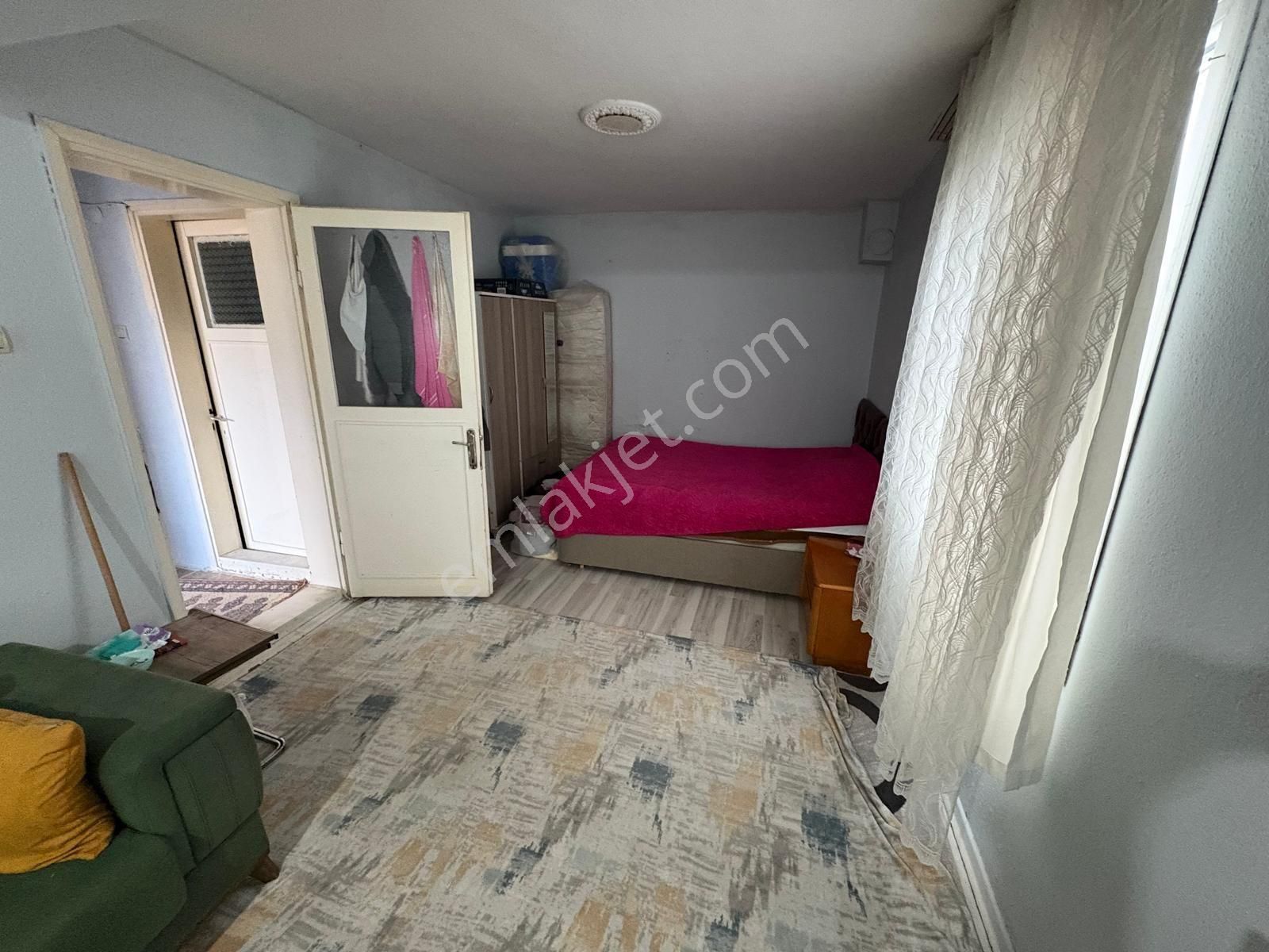 İzmir Konak Gültepe Mahallesi'nde Satılık 2 Katlı Müstakil Bina - Görsel 14