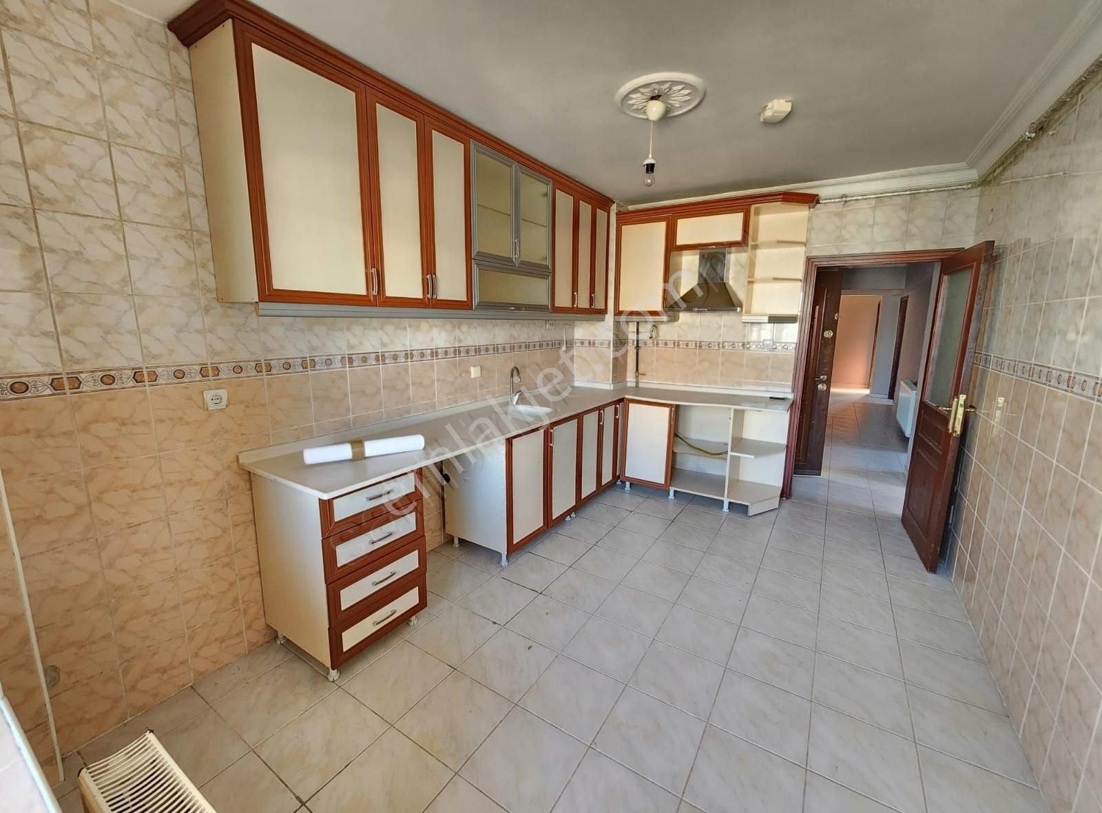 Karapürçek Muhtarlık Civarı 3.kat Ebevyen Banyolu Satılık Daire - Görsel 18