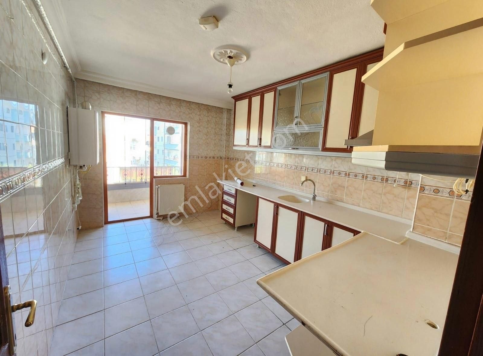 Karapürçek Muhtarlık Civarı 3.kat Ebevyen Banyolu Satılık Daire - Görsel 5