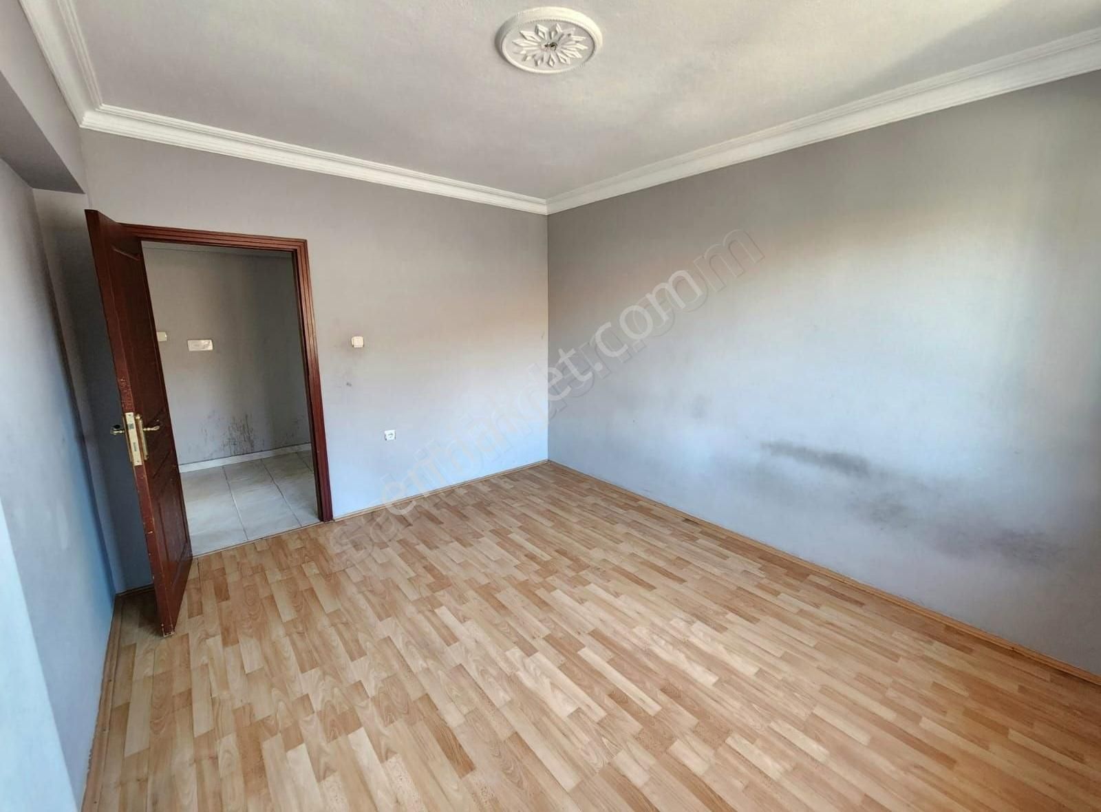 Karapürçek Muhtarlık Civarı 3.kat Ebevyen Banyolu Satılık Daire - Görsel 16