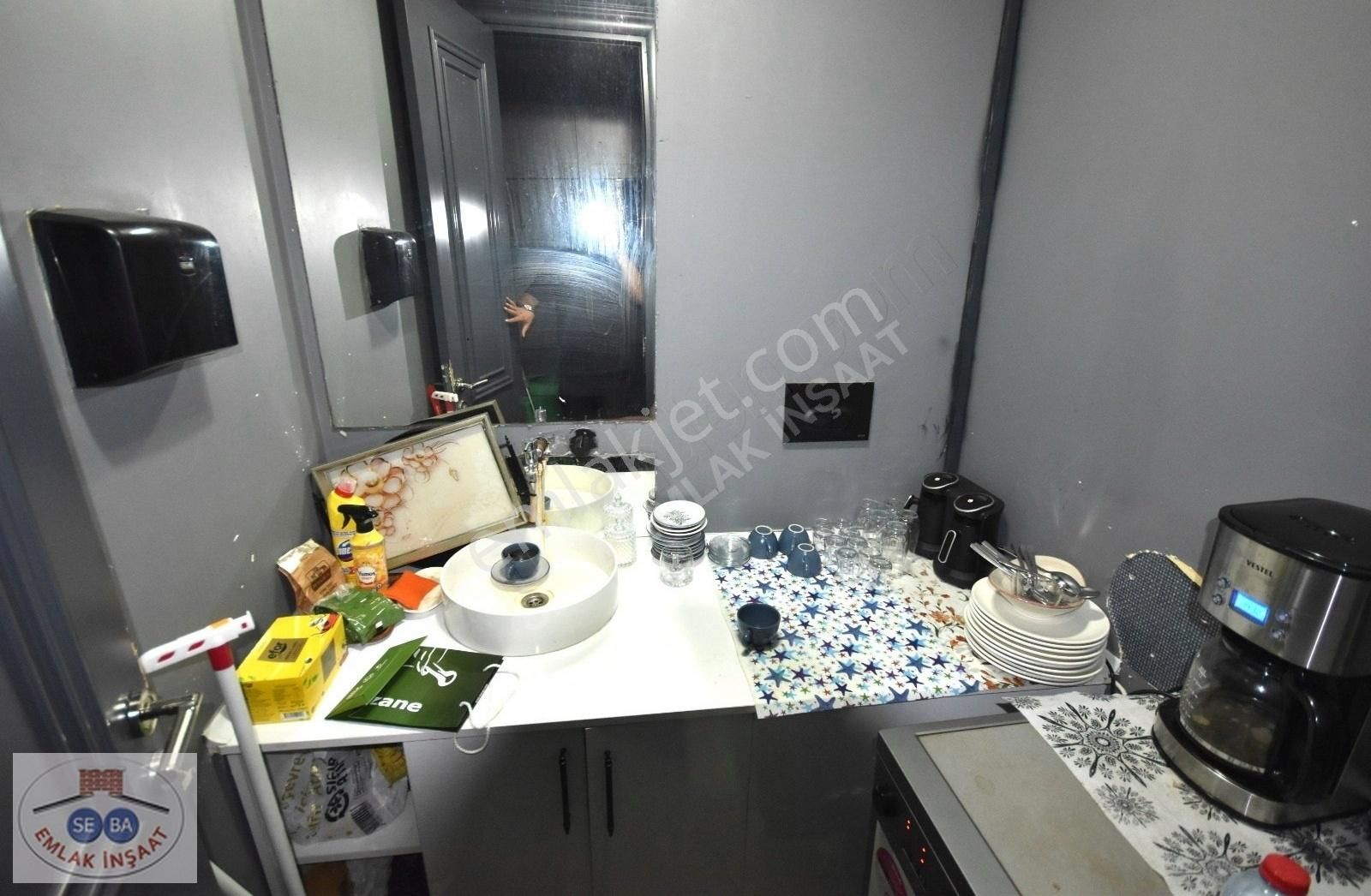 Seba'da Sefaköy Merkez'de Cadde Üzeri Kiralık 550m2 5 Katlı Bina - Görsel 8