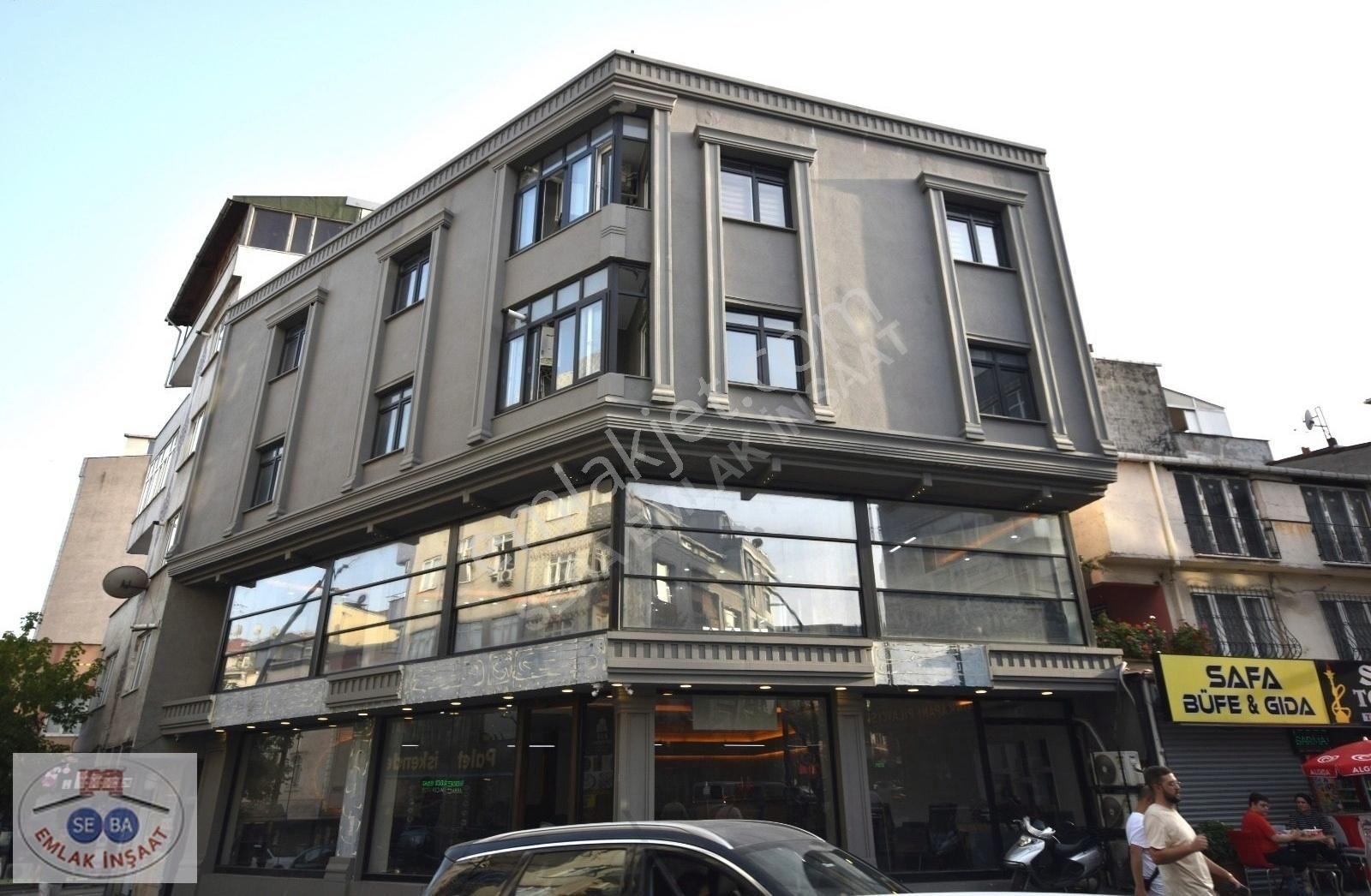 Seba'da Sefaköy Merkez'de Cadde Üzeri Kiralık 550m2 5 Katlı Bina - Görsel 5