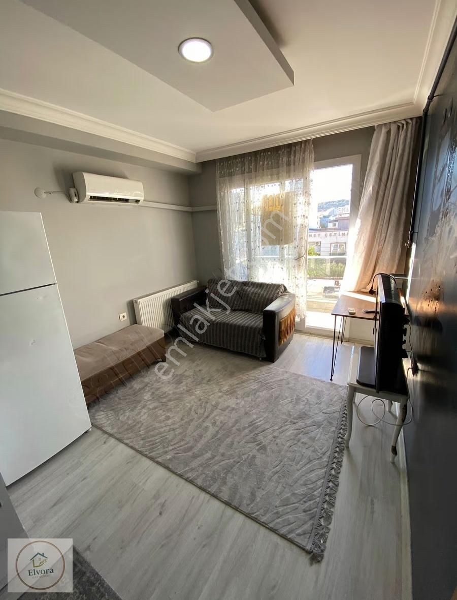 Tınaztepe Hastane Karşısı 1+1 Arakat Balkonlu Eşyalı Lüks Daire