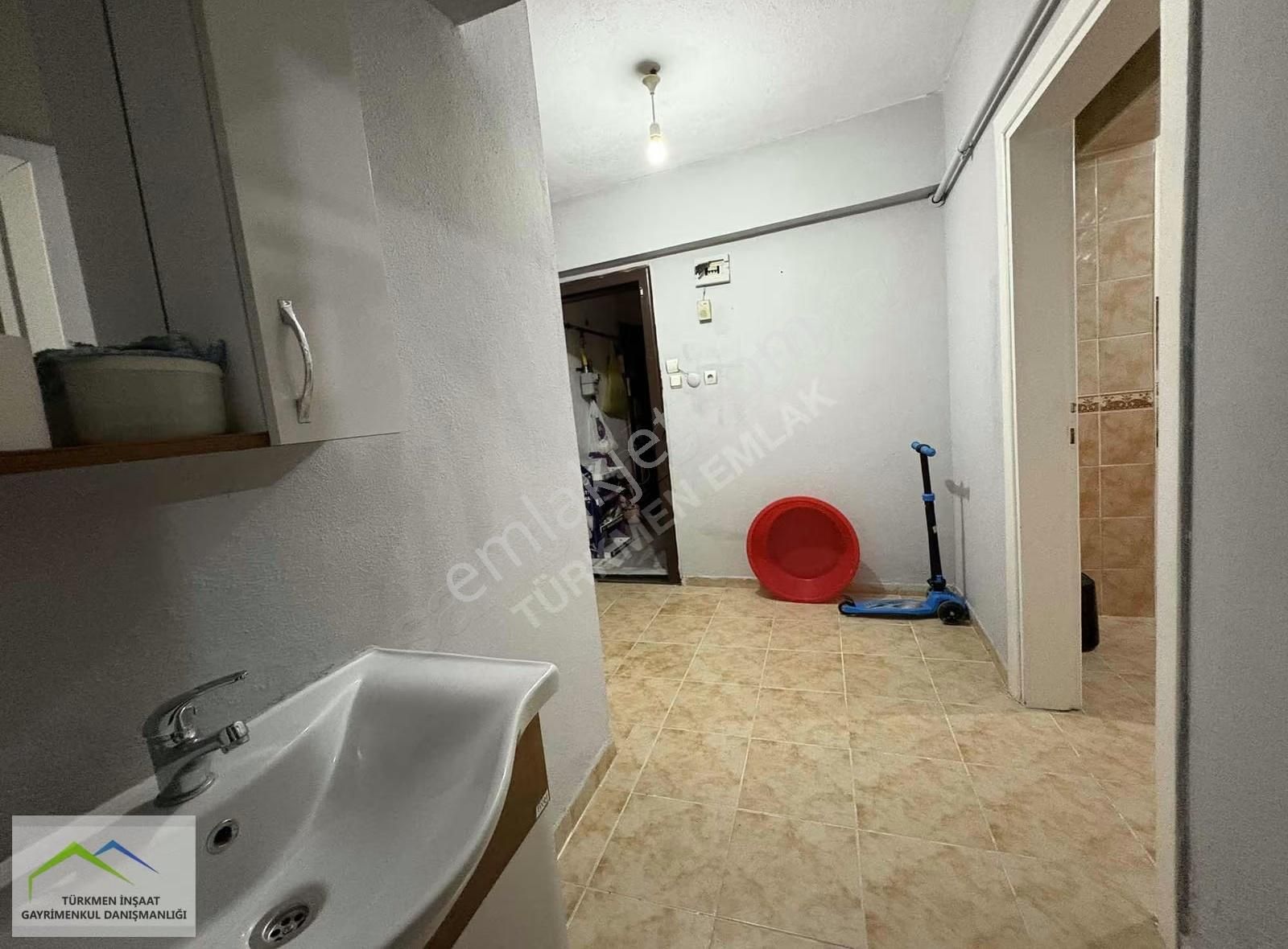 Türkmen Emlaktan Alt Katında Daire Olan 2+1 Satılık Kot 1 - Görsel 28