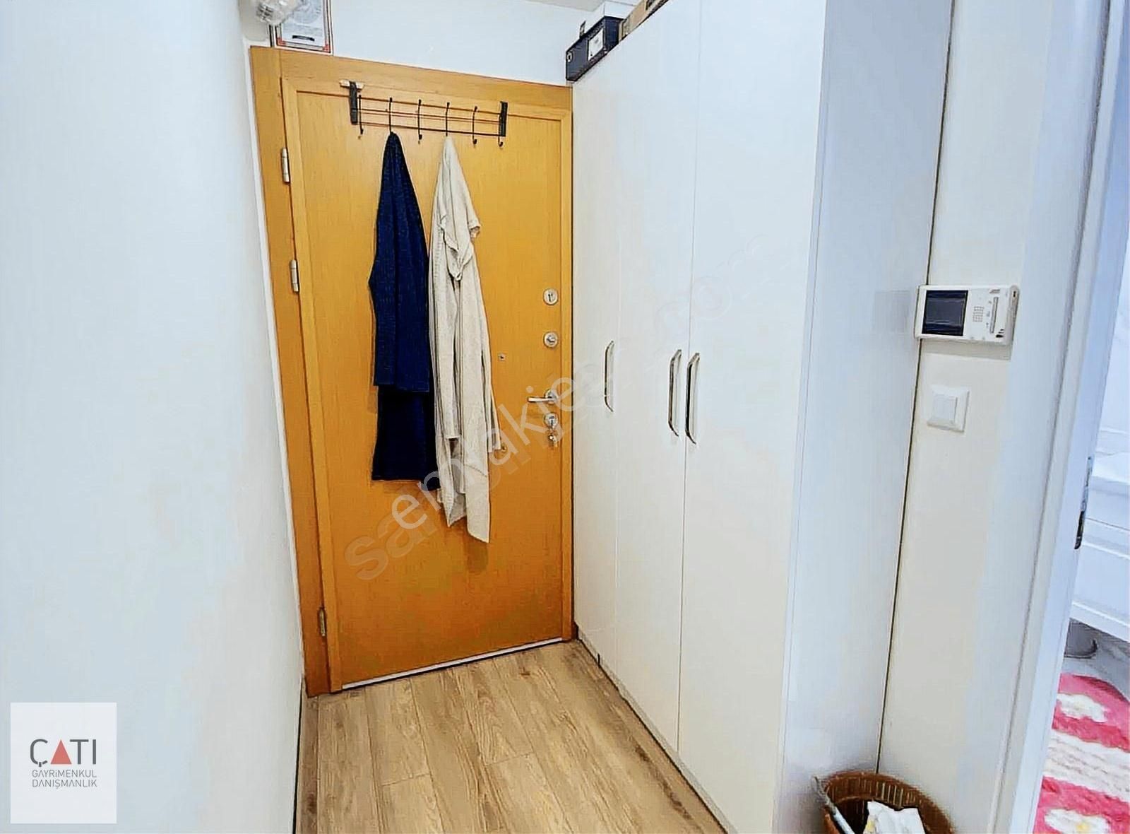 Tuzla Postane Mah. Giriş Kat Sahile Yakın 2+1 - Görsel 8