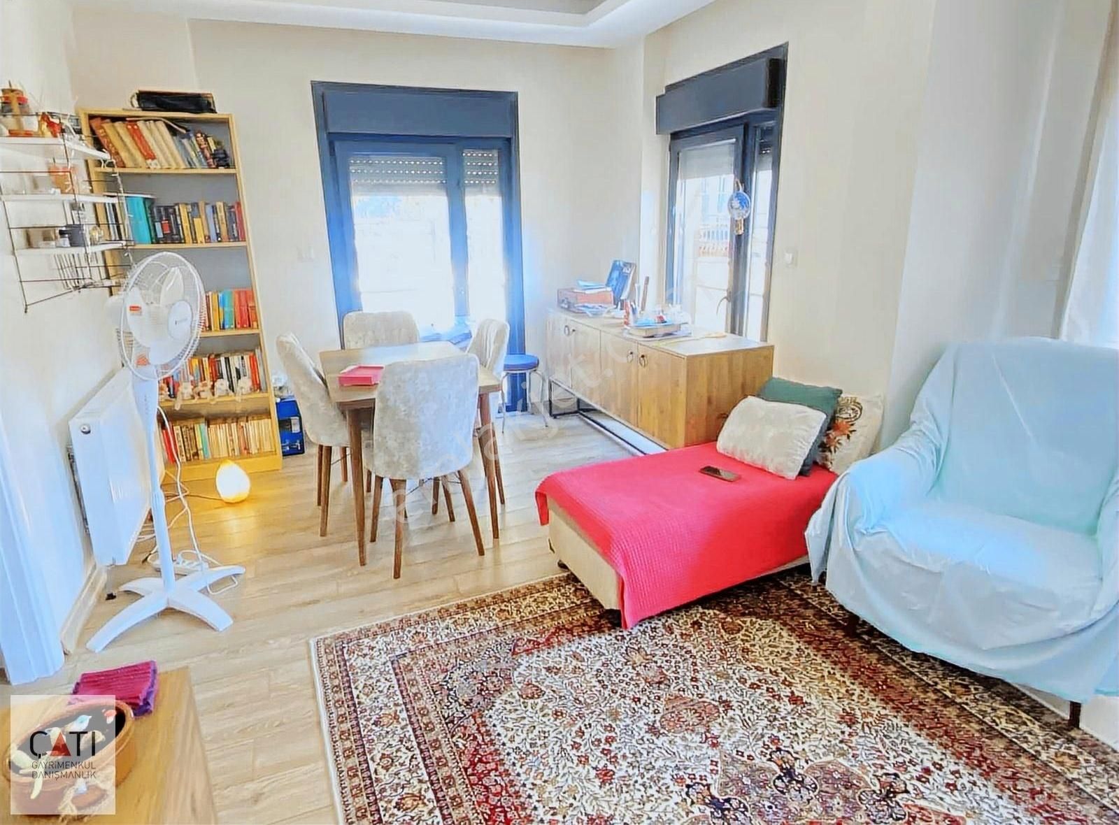 Tuzla Postane Mah. Giriş Kat Sahile Yakın 2+1 - Görsel 9