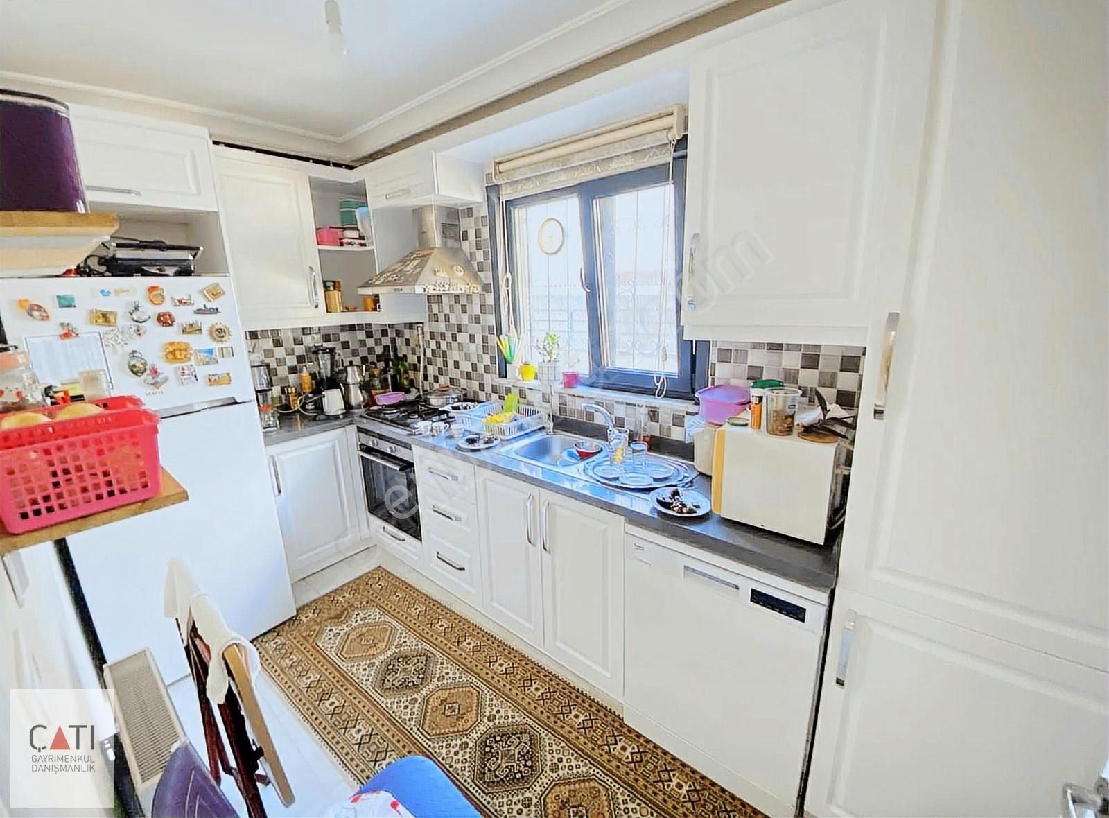 Tuzla Postane Mah. Giriş Kat Sahile Yakın 2+1 - Görsel 3