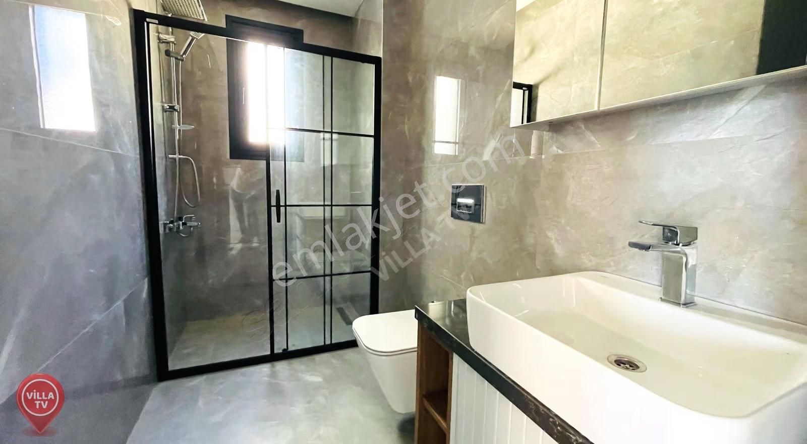 Kuşadası Soğucakta Özel Havuzlu Deniz Manzaralı 4+1 Lüks Villa - Görsel 17