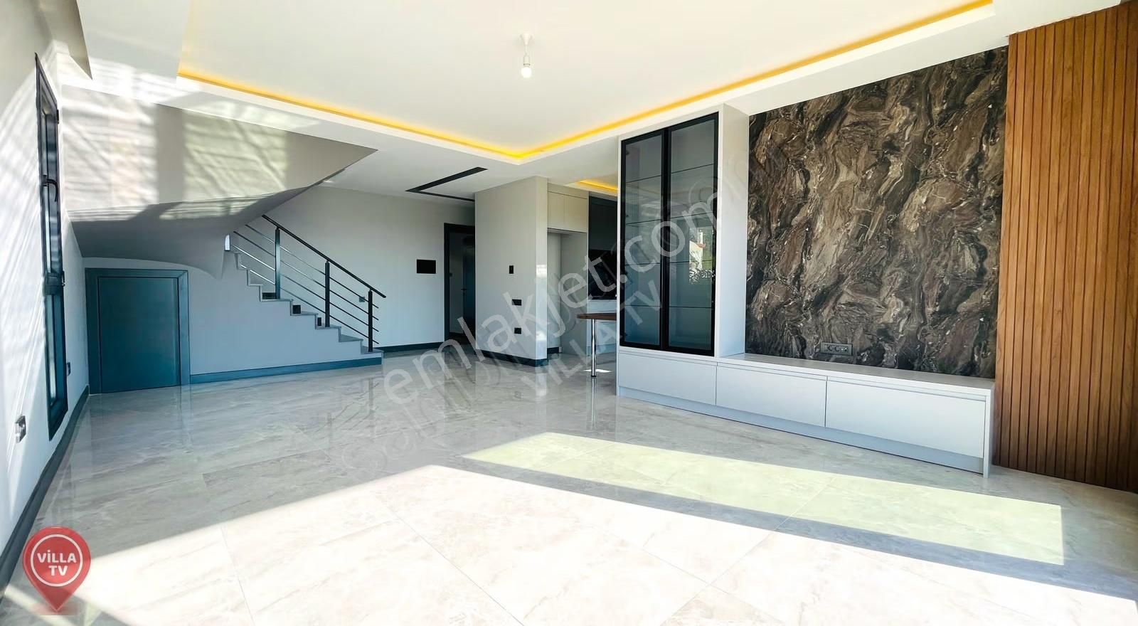 Kuşadası Soğucakta Özel Havuzlu Deniz Manzaralı 4+1 Lüks Villa - Görsel 20