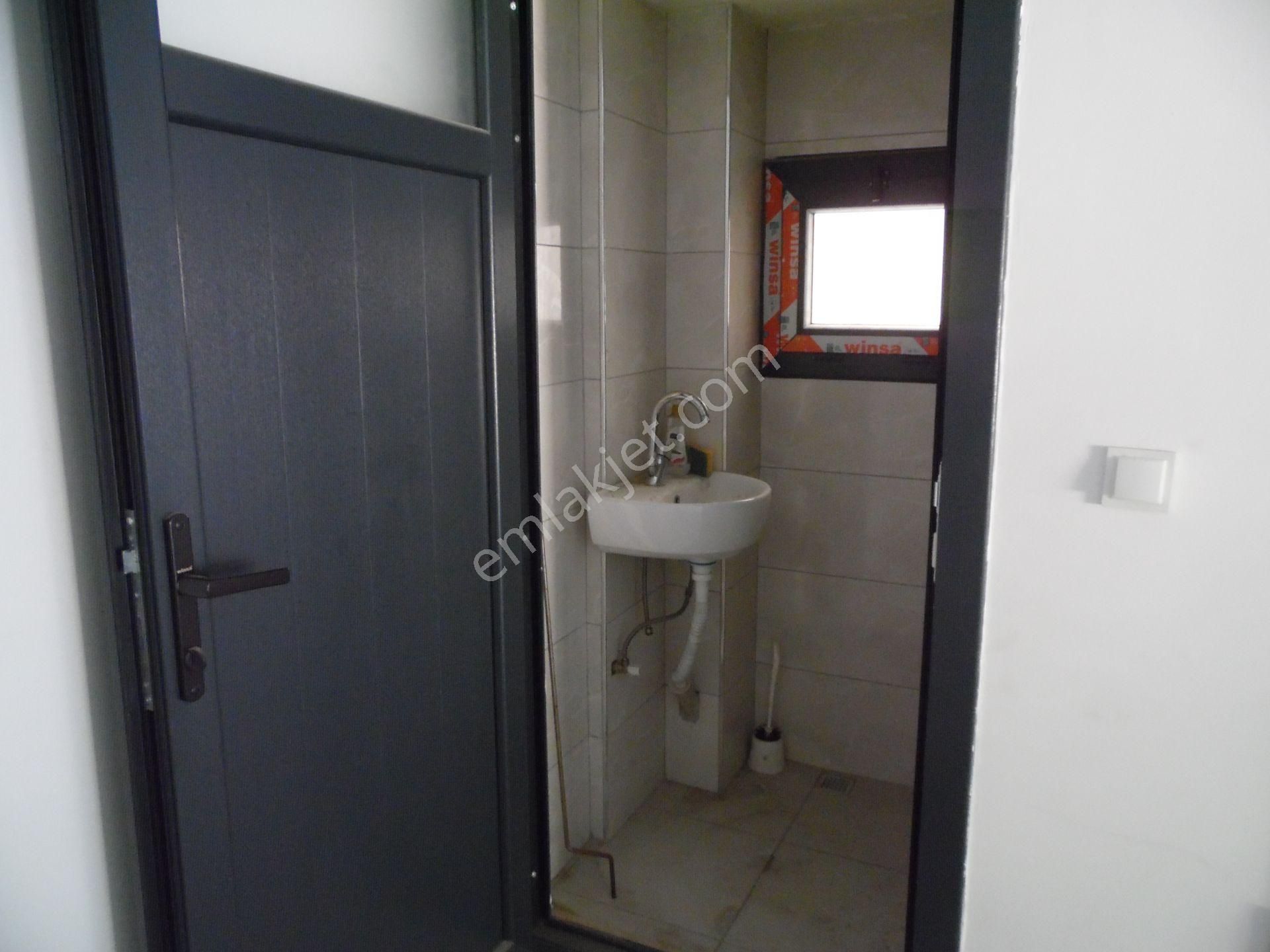 Buca Akıncılar Merkezinde Kiralık Dükkan - Görsel 4