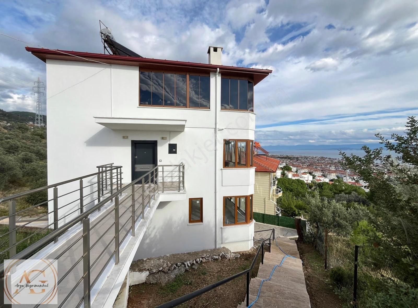 Arya'dan Kazdağların'da Deniz Manzarlı 3+3 Müştemilatlı Villa - Görsel 17
