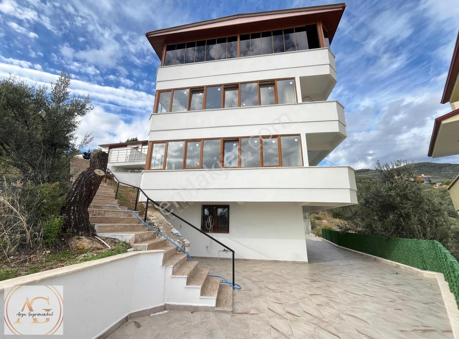 Arya'dan Kazdağların'da Deniz Manzarlı 3+3 Müştemilatlı Villa - Görsel 7