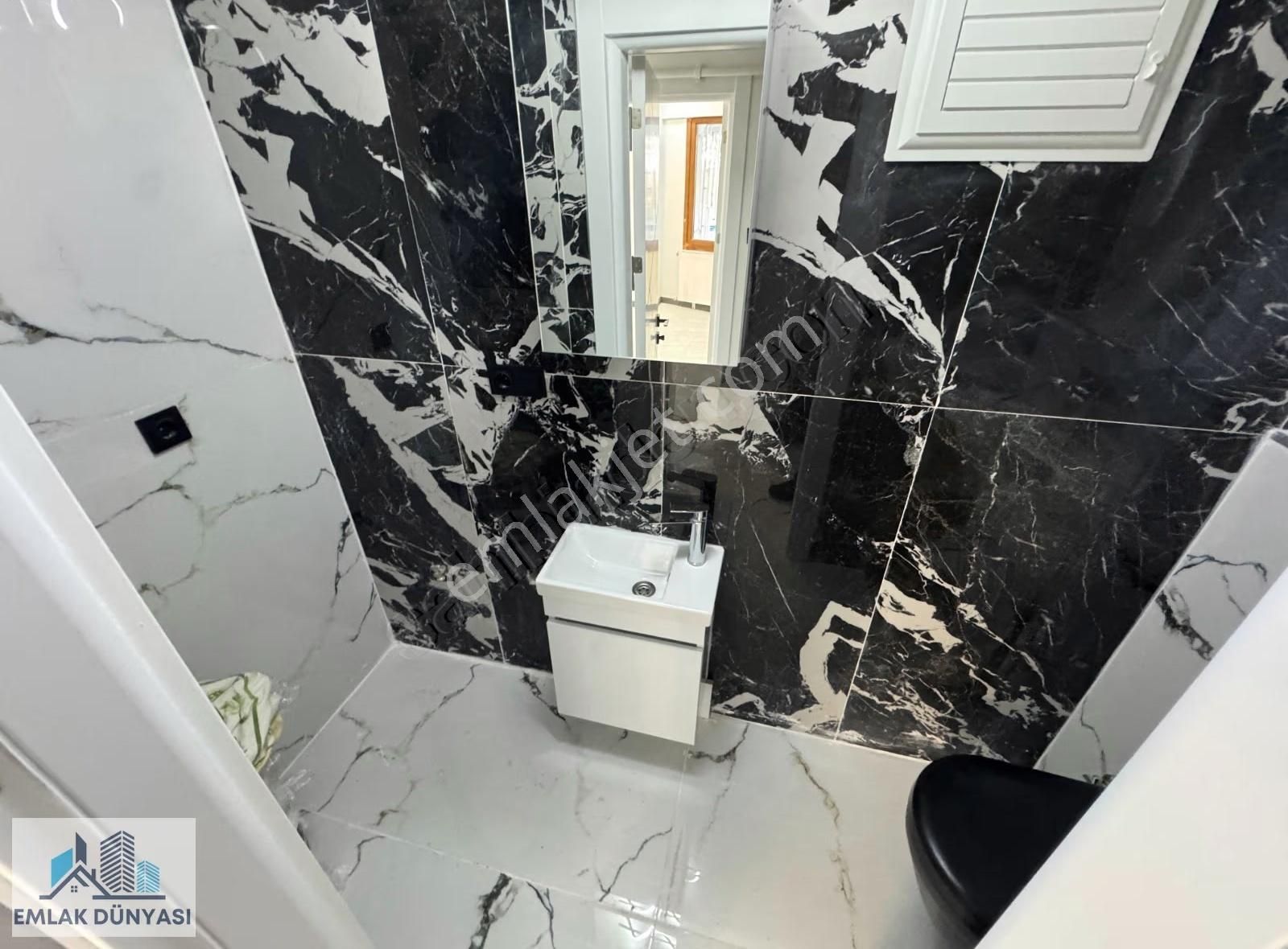 Emlak Dünyasından Altıntepede İçi Yenilenmiş Balkonlu Lüx 2+1 - Görsel 15