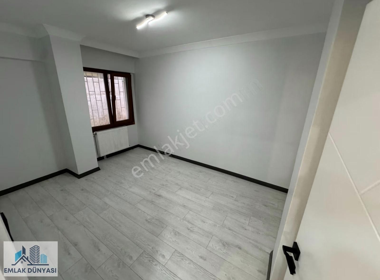 Emlak Dünyasından Altıntepede İçi Yenilenmiş Balkonlu Lüx 2+1 - Görsel 3