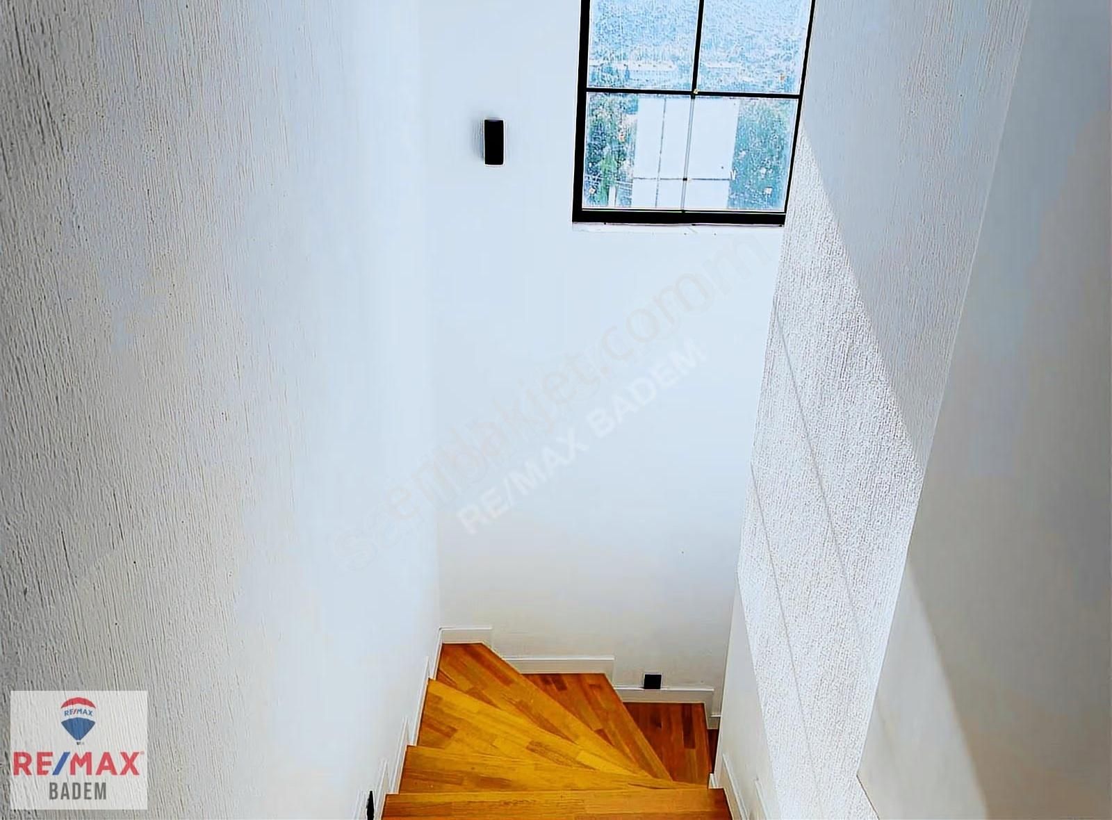 Datça'da Merkezi Konumlu Denize 150m Triplex Havuzlu Villa - Görsel 10