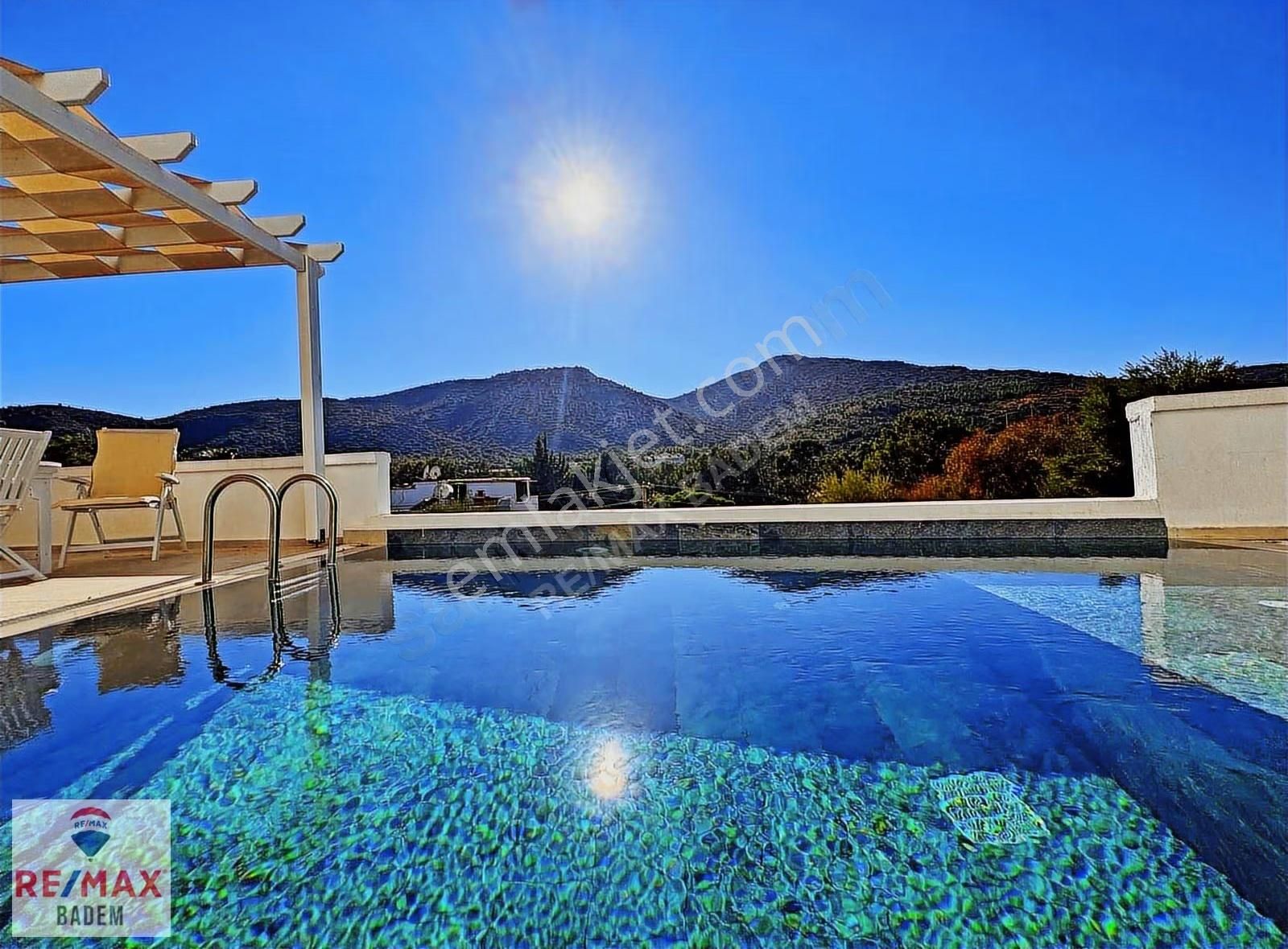 Datça'da Merkezi Konumlu Denize 150m Triplex Havuzlu Villa - Görsel 19