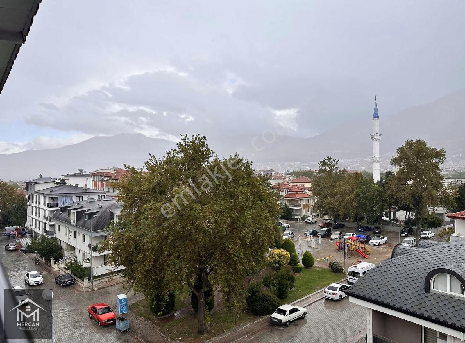 Mercan'dan Üniversite Yakını 90 M2 2+1 Eşyalı Satılık Apart !! - Görsel 7