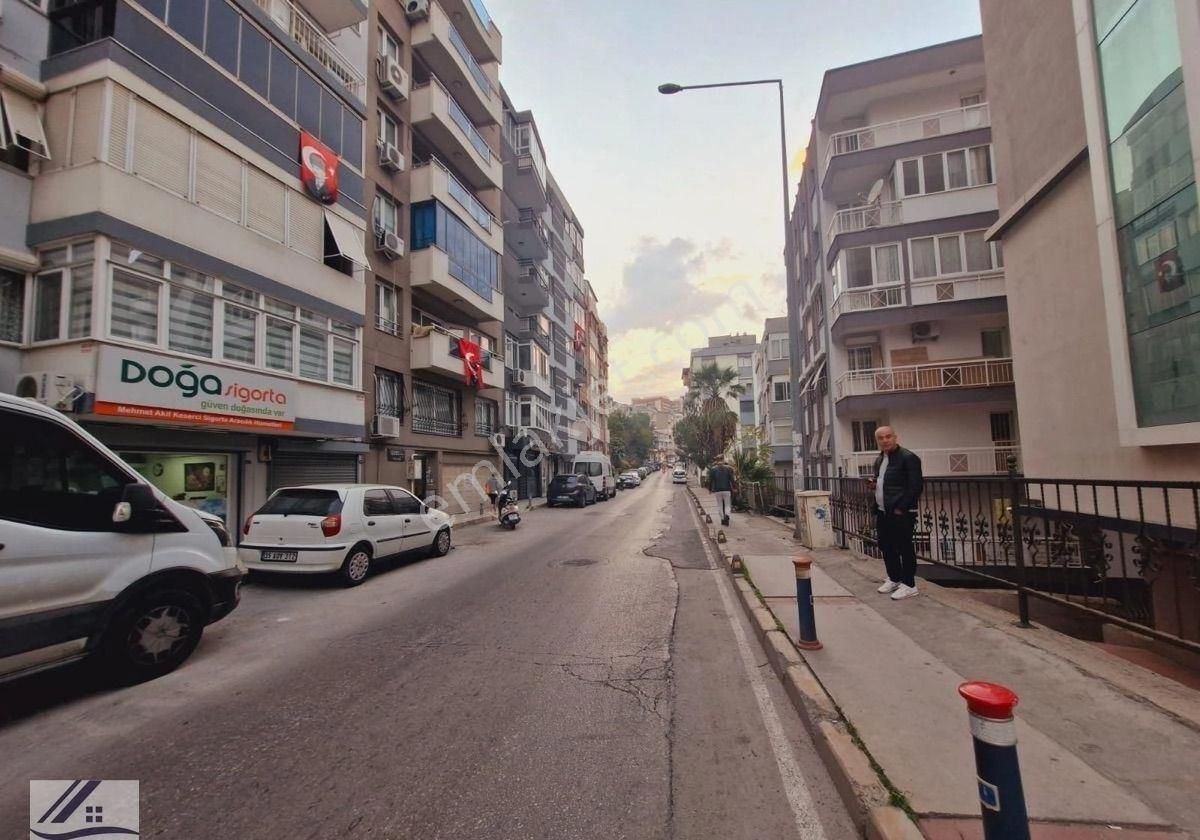 Cadde Üzerinde İnönü Caddesi Ve Metroya Yürüme Mesafesinde 2+1 Lüks 90m2 Bahçeli Satılık Daire - Görsel 9