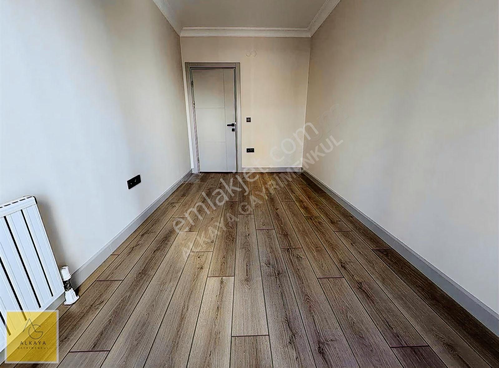 Alkaya'dan Erenköy'de Satılık 2+1 Boş Daire Havuzlu Site İçinde - Görsel 22