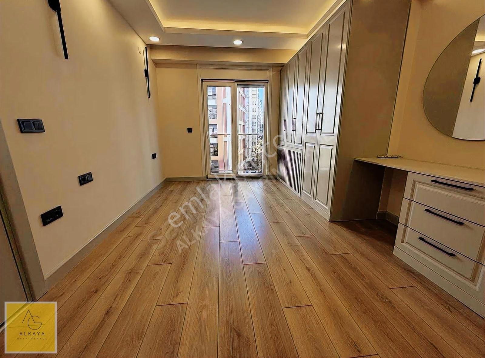 Alkaya'dan Erenköy'de Satılık 2+1 Boş Daire Havuzlu Site İçinde - Görsel 25