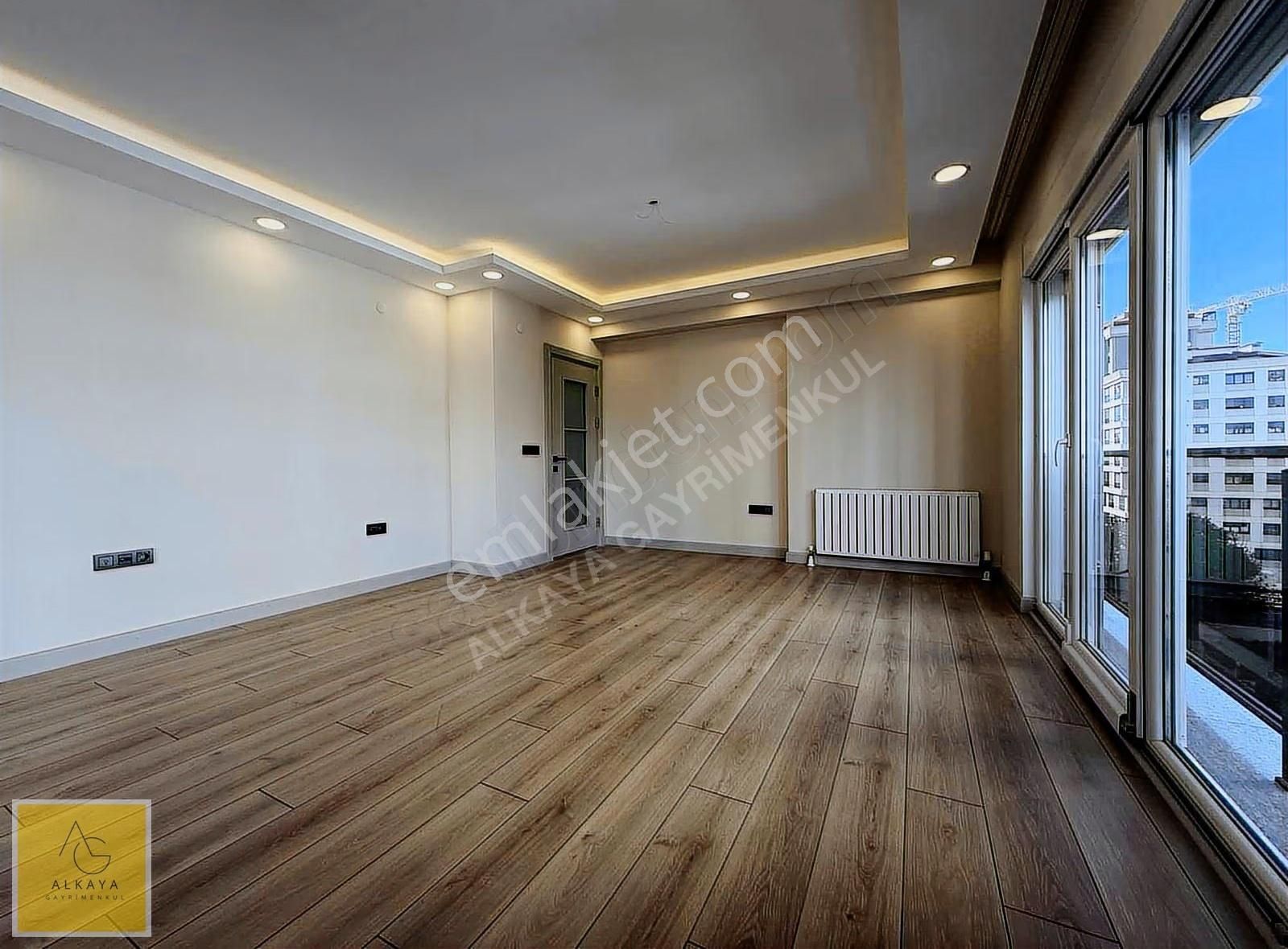 Alkaya'dan Erenköy'de Satılık 2+1 Boş Daire Havuzlu Site İçinde - Görsel 23