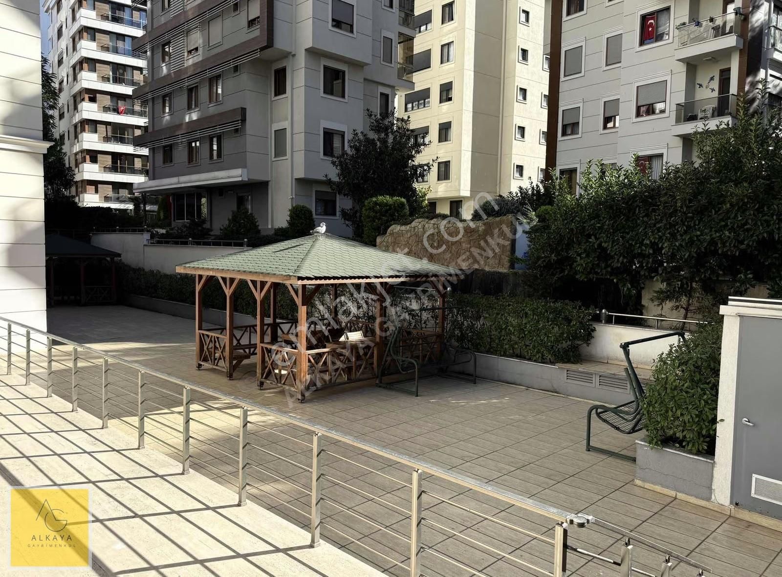 Alkaya'dan Erenköy'de Satılık 2+1 Boş Daire Havuzlu Site İçinde - Görsel 11