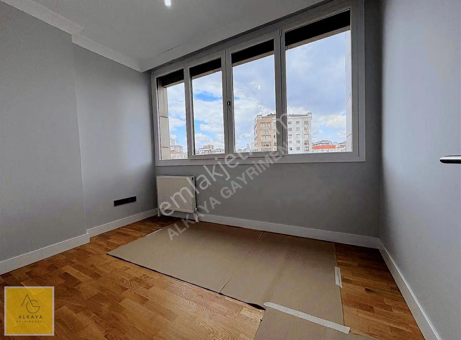 Alkaya'dan Suadiye'de Satılık 3+1 Boş Daire Her Katta Tek Daire - Görsel 14