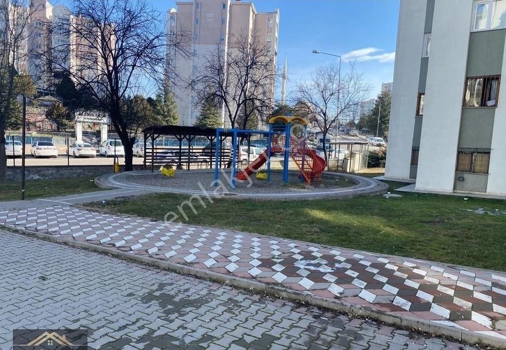Ulaş Emlak Elvankent Gimsa Karşısı Site İçi Güney Cephe - Görsel 4